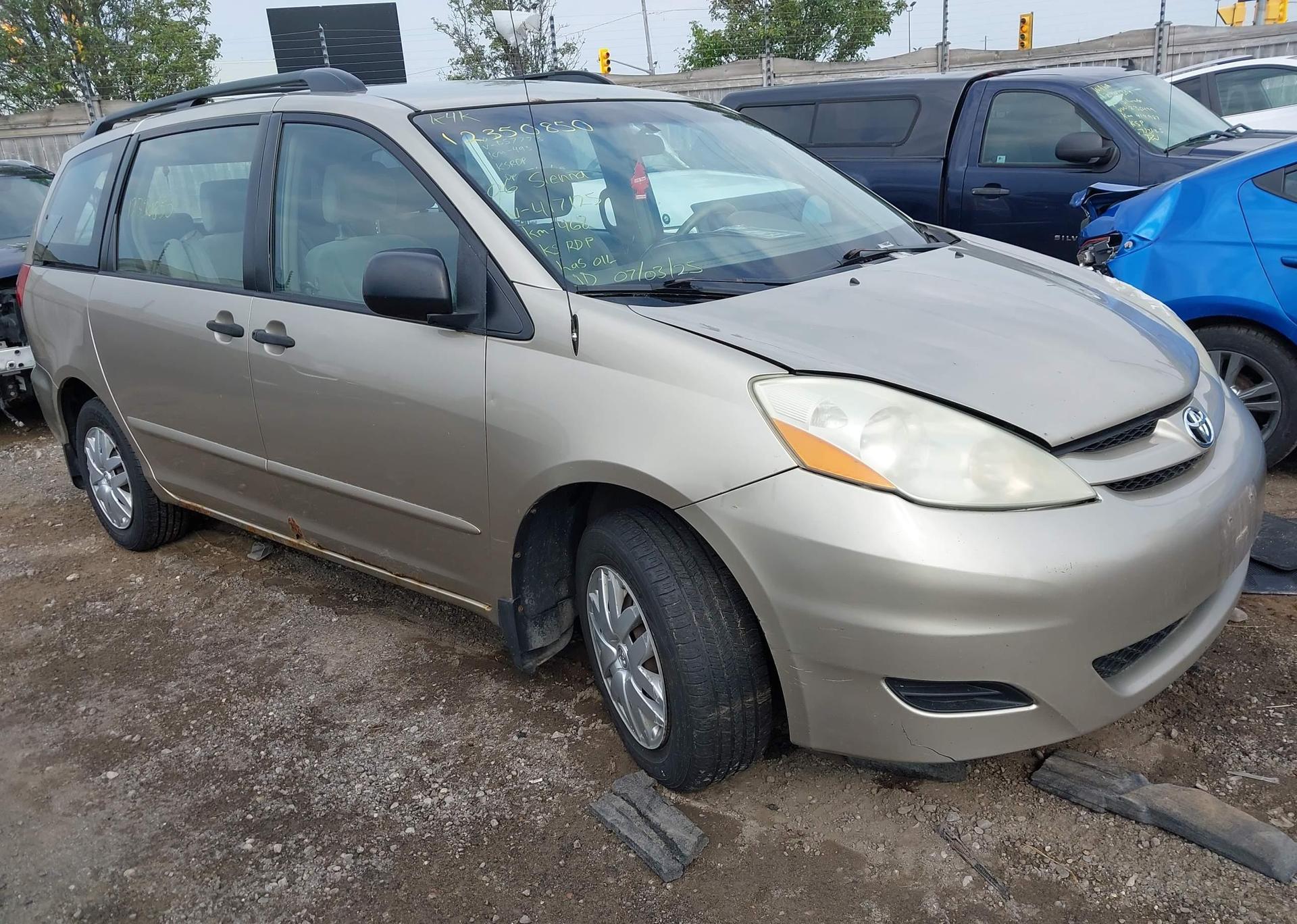 2006 TOYOTA SIENNA