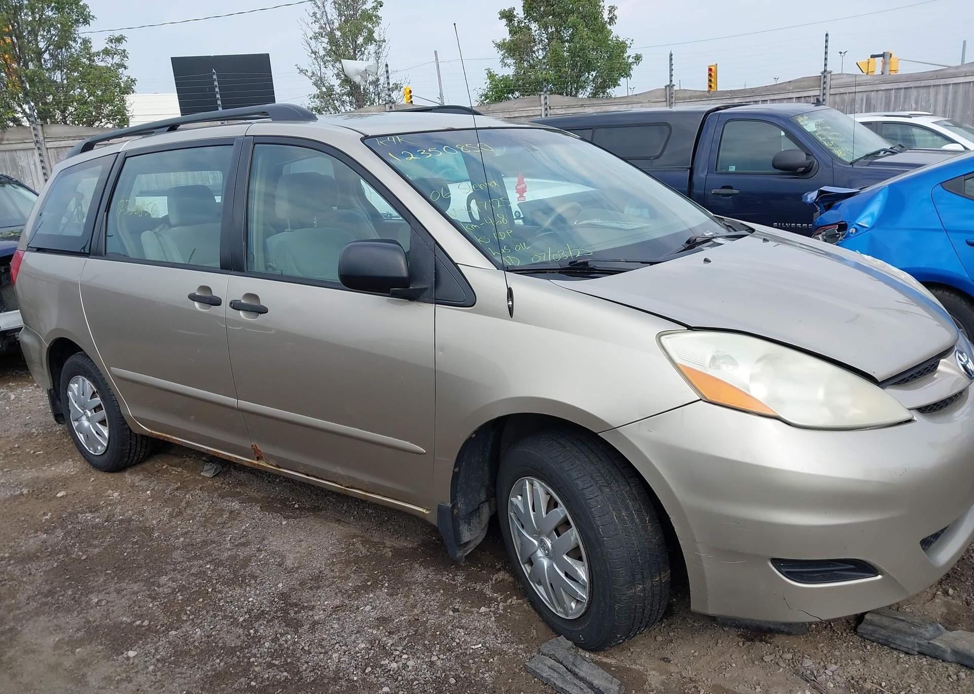 2006 TOYOTA SIENNA