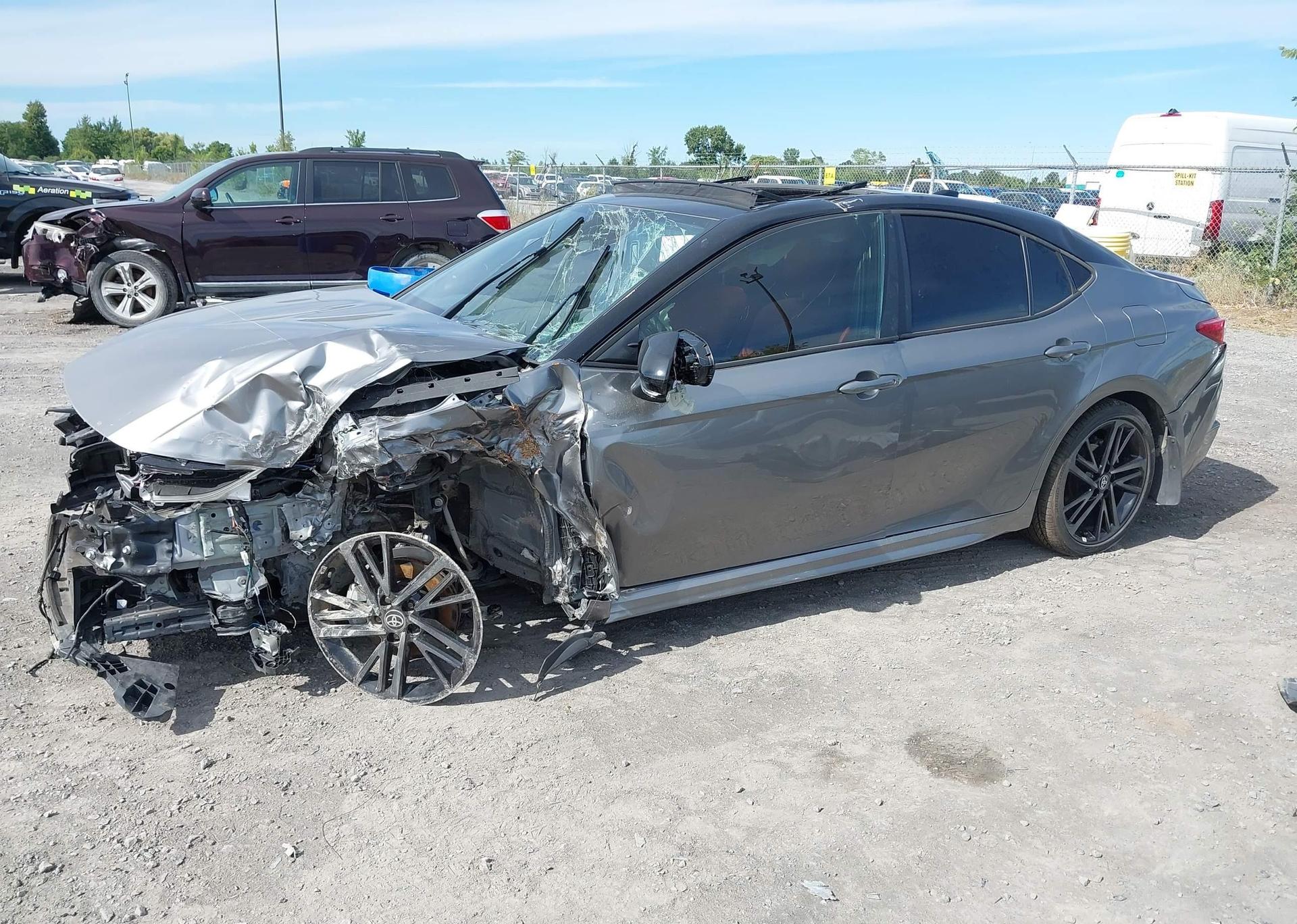 2025 TOYOTA CAMRY