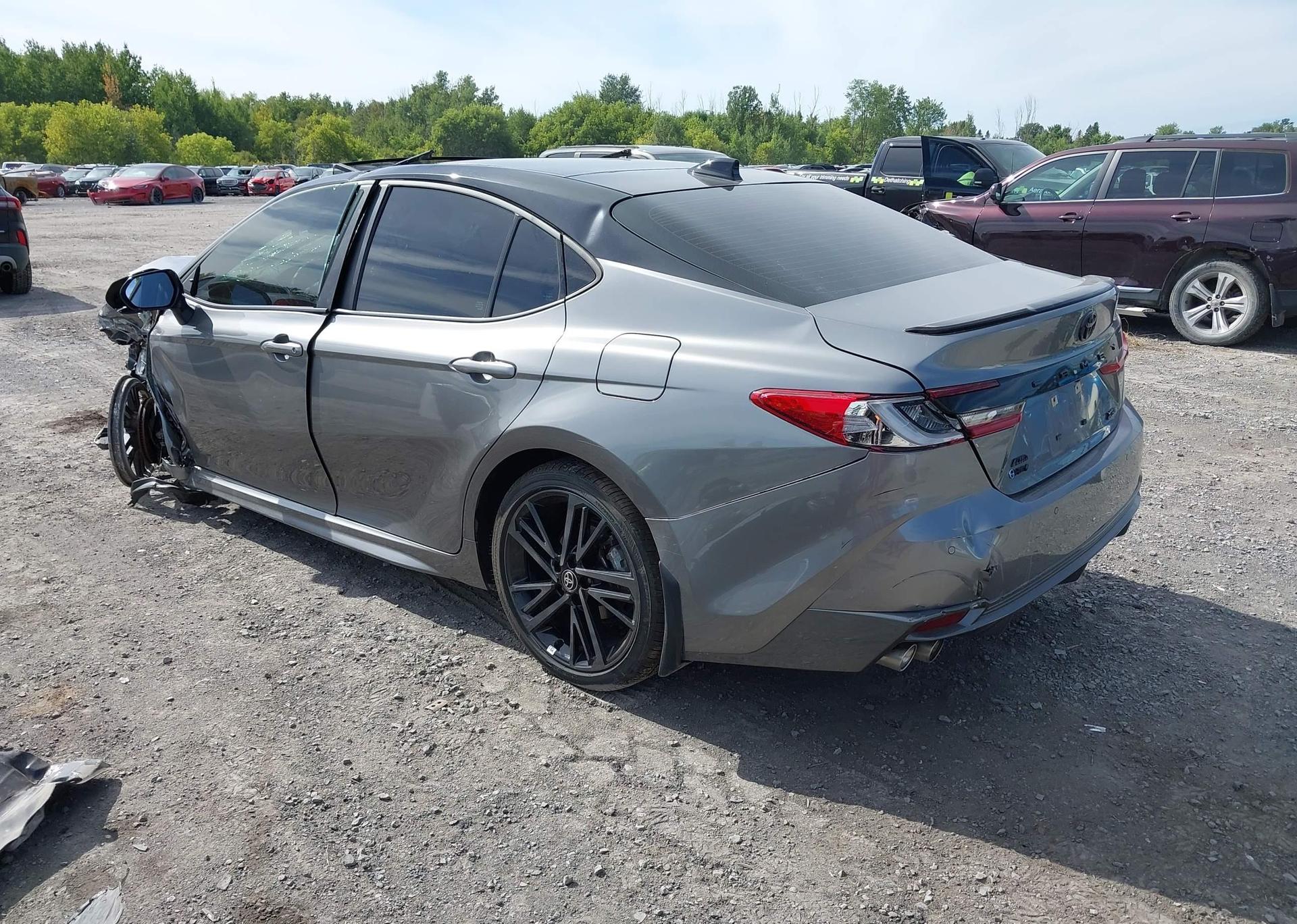 2025 TOYOTA CAMRY