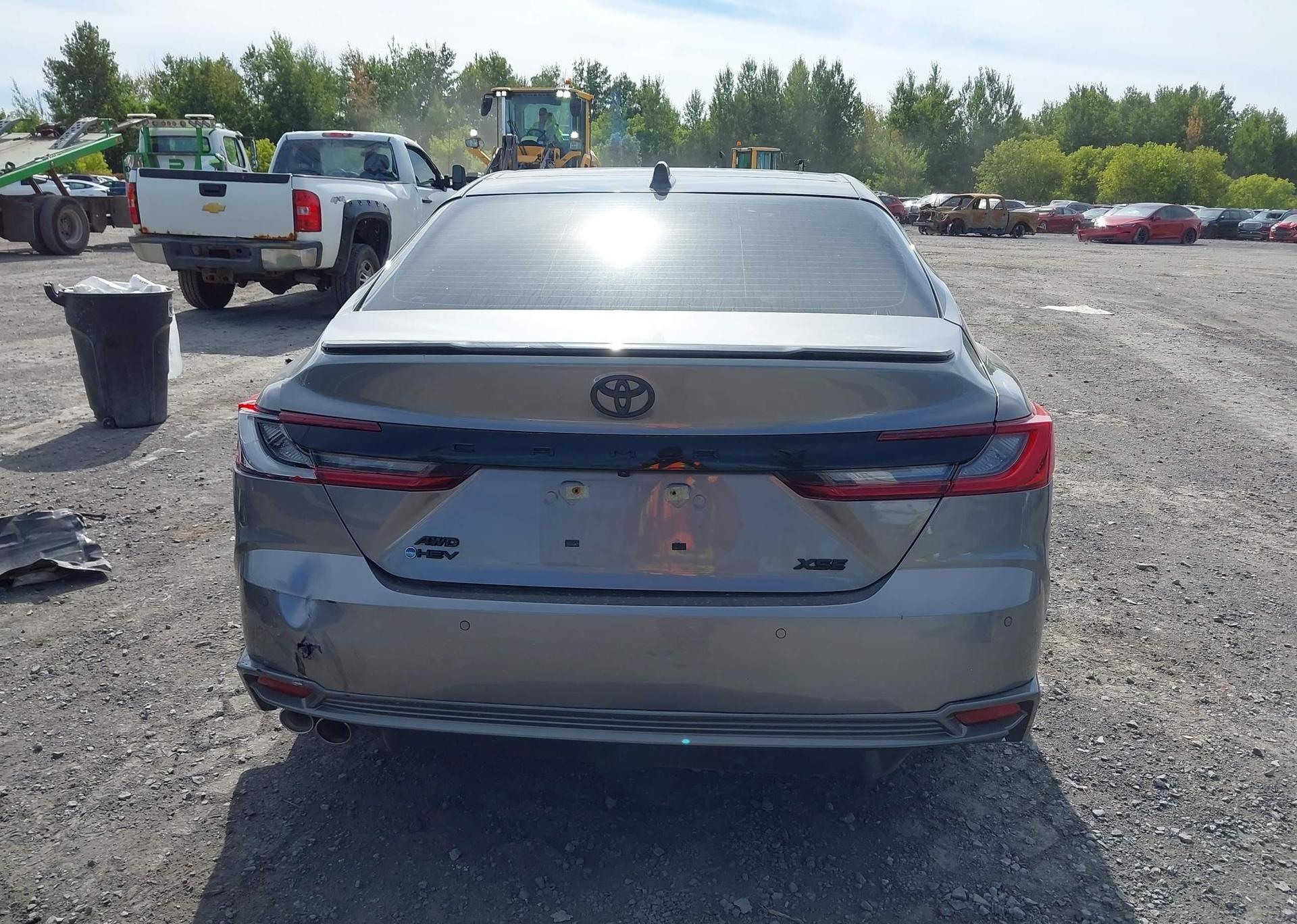 2025 TOYOTA CAMRY