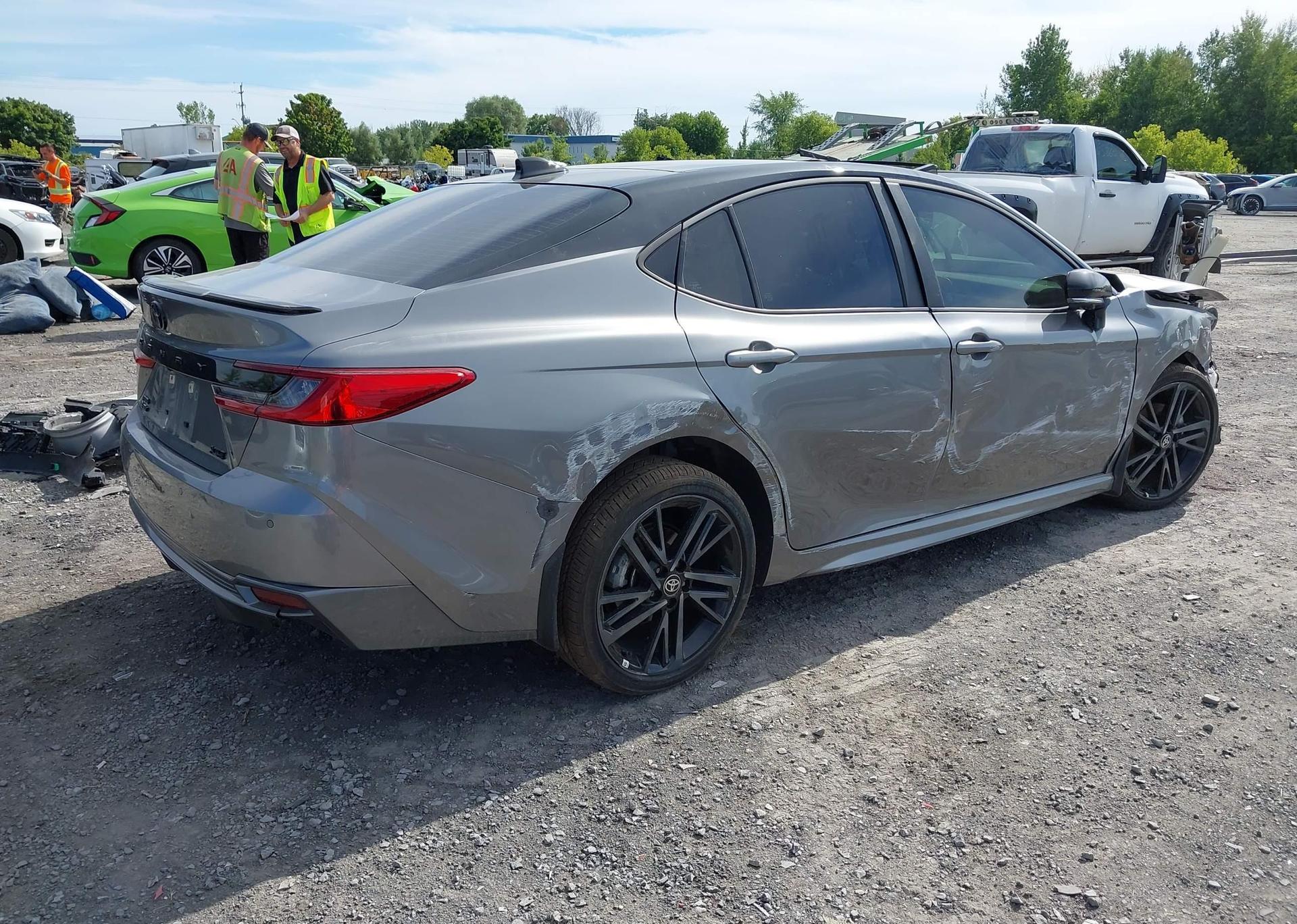2025 TOYOTA CAMRY