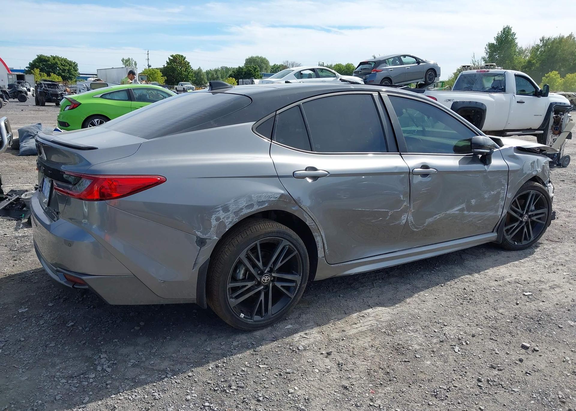 2025 TOYOTA CAMRY