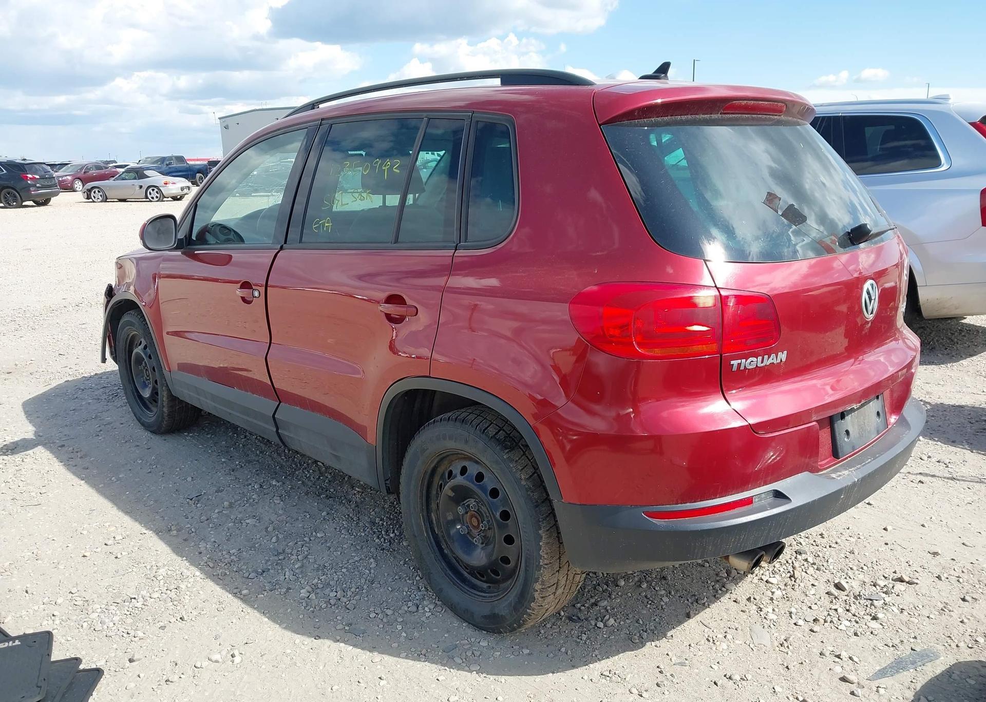 2013 VOLKSWAGEN TIGUAN S