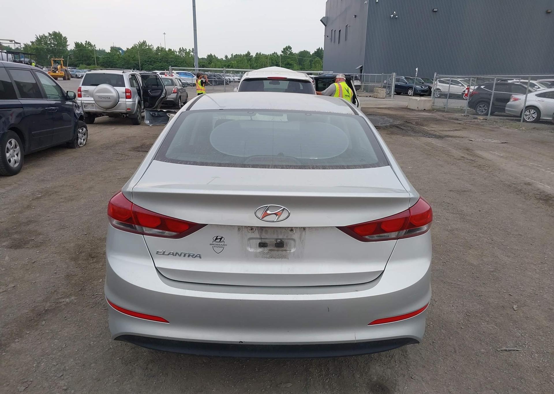 2017 HYUNDAI ELANTRA LE