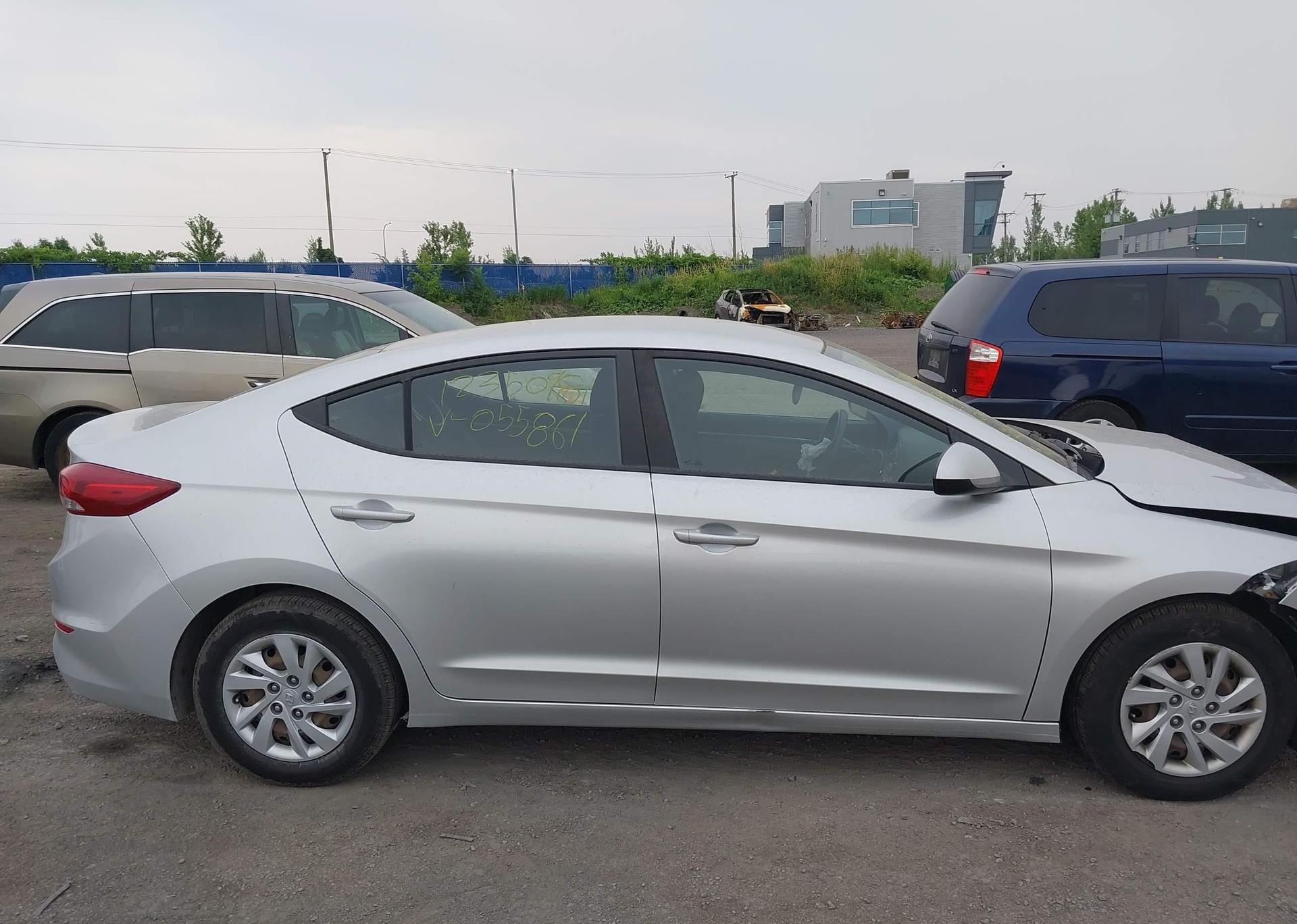 2017 HYUNDAI ELANTRA LE