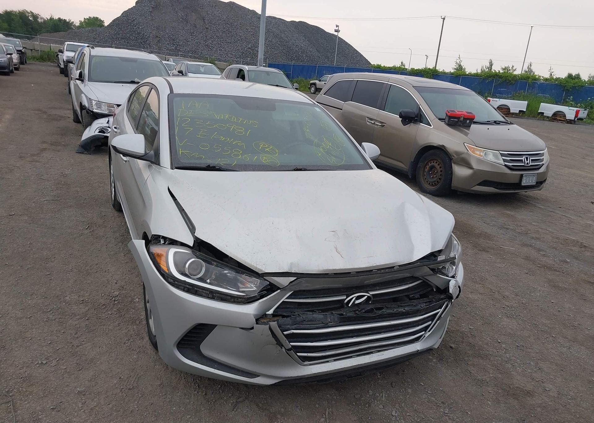 2017 HYUNDAI ELANTRA LE