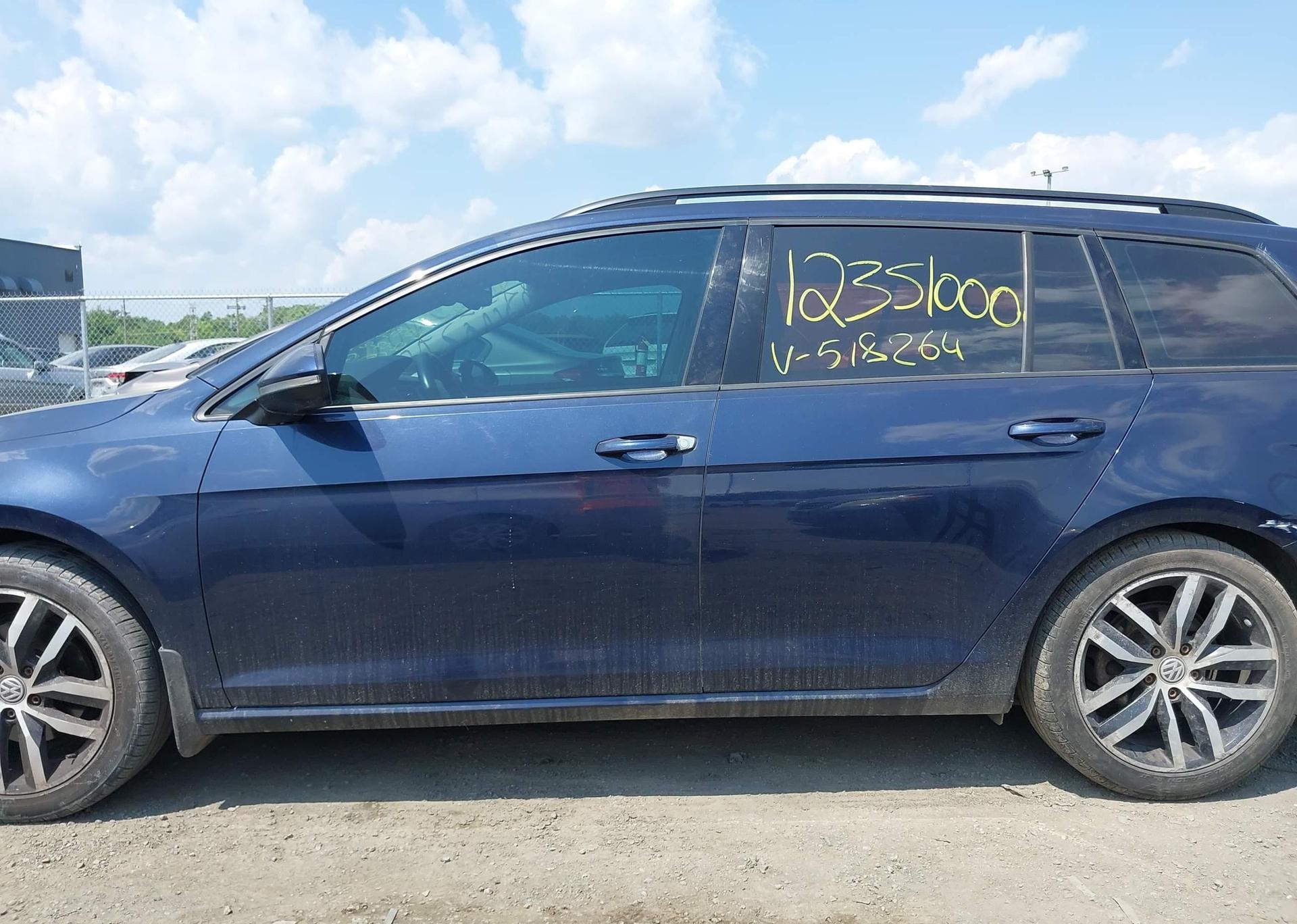 2016 VOLKSWAGEN GOLF SPORTWAGEN S