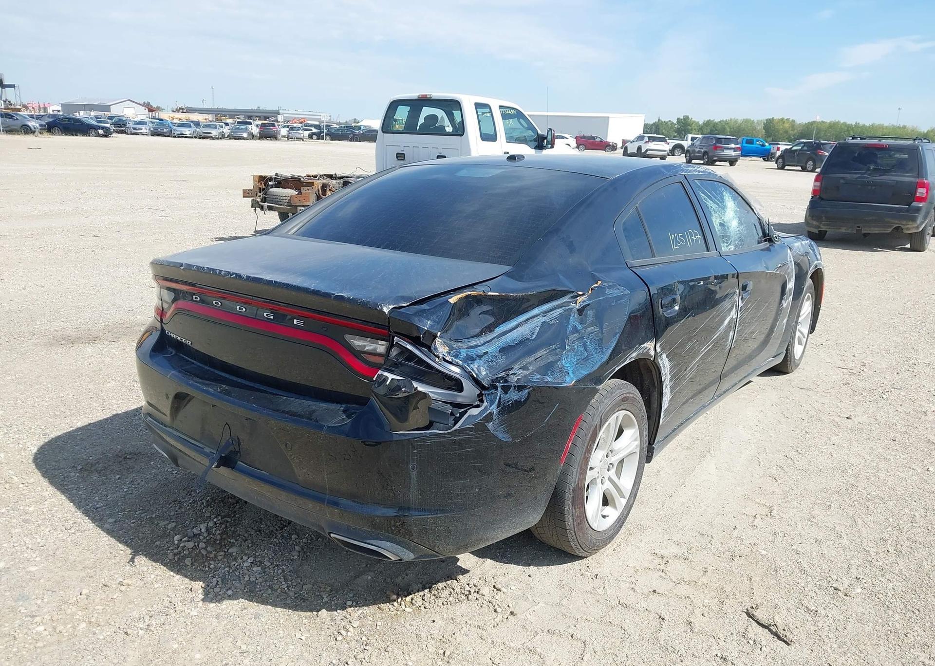 2015 DODGE CHARGER SE