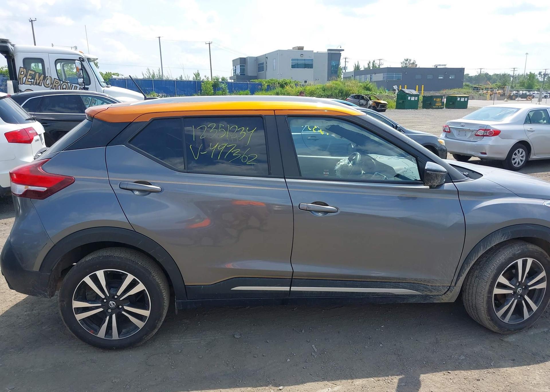 2018 NISSAN KICKS S