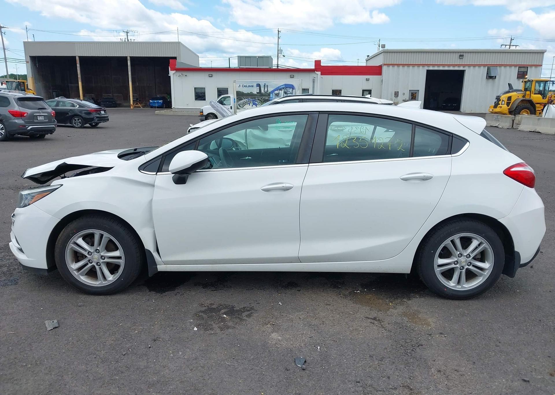 2017 CHEVROLET CRUZE LT AUTO