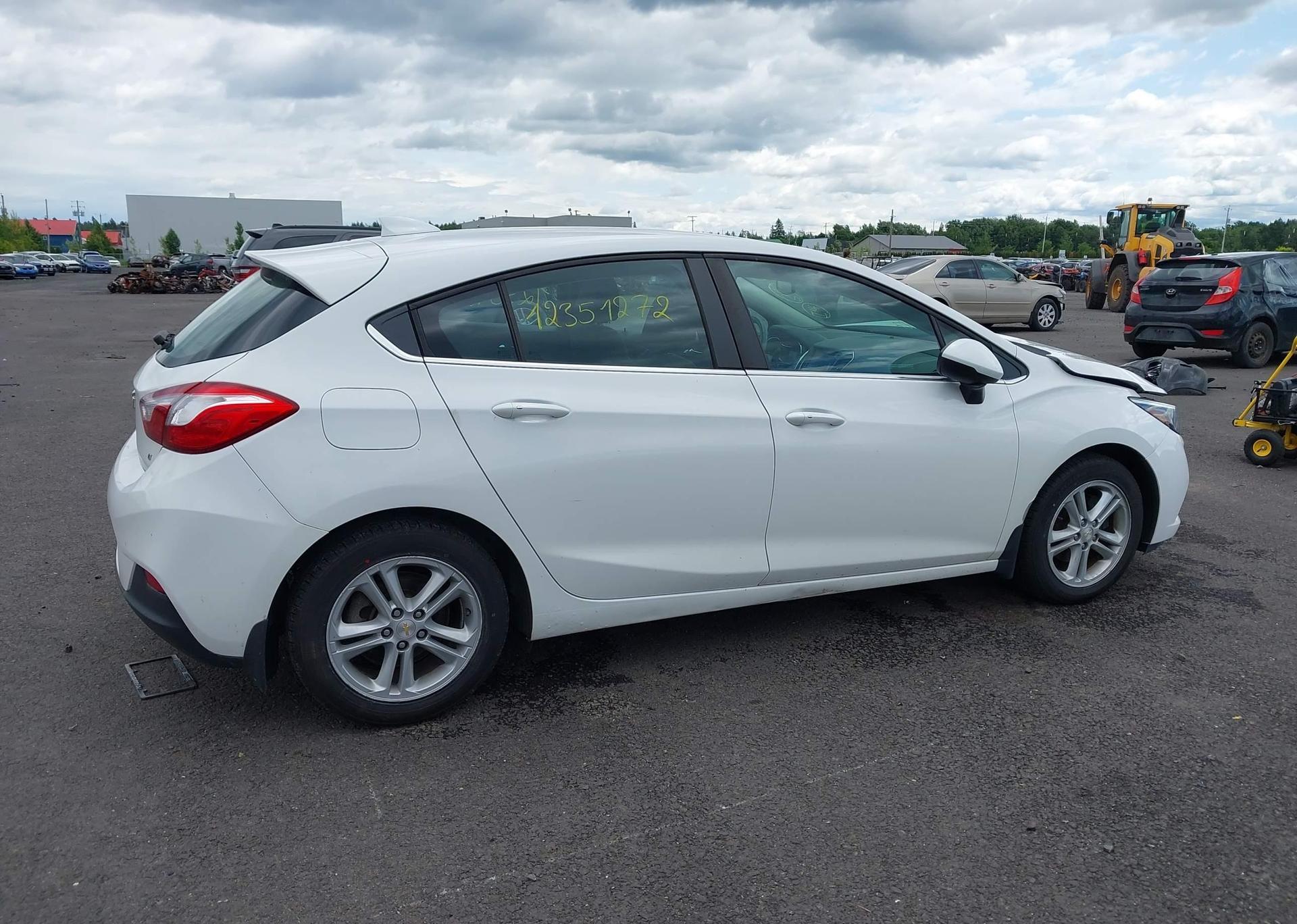 2017 CHEVROLET CRUZE LT AUTO
