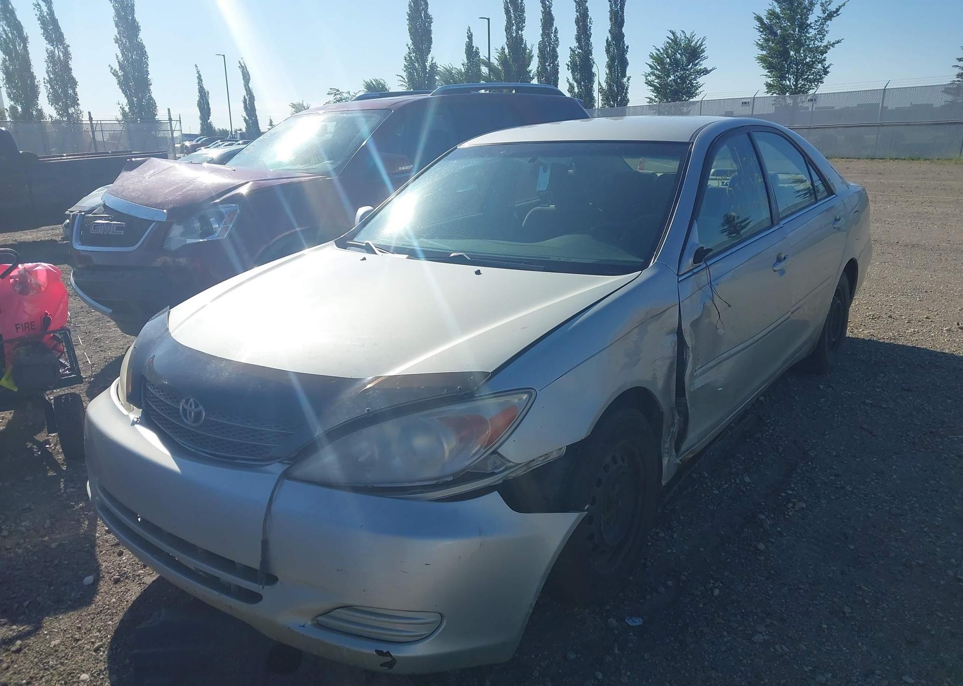2003 TOYOTA CAMRY LE