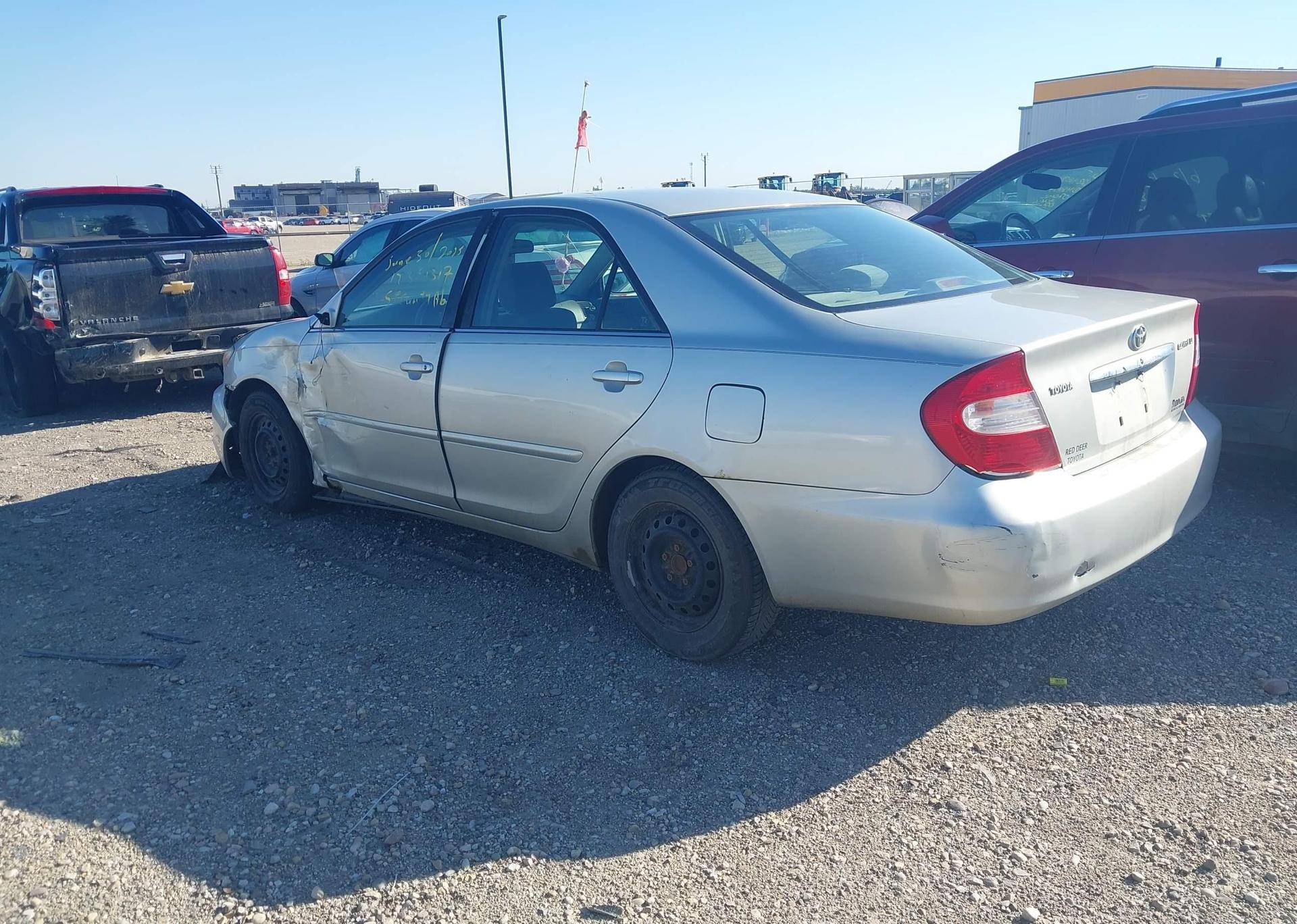 2003 TOYOTA CAMRY LE