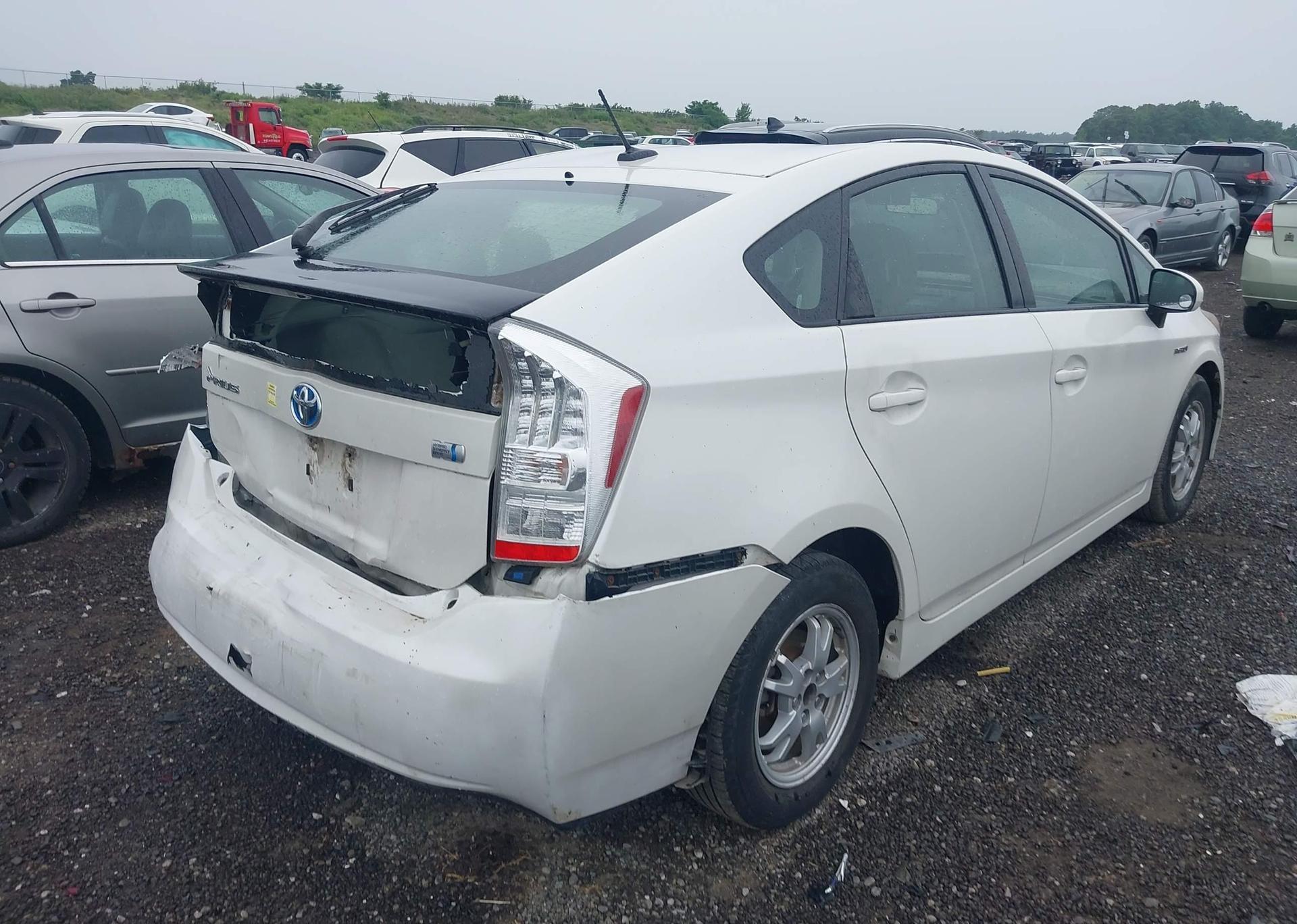 2010 TOYOTA PRIUS