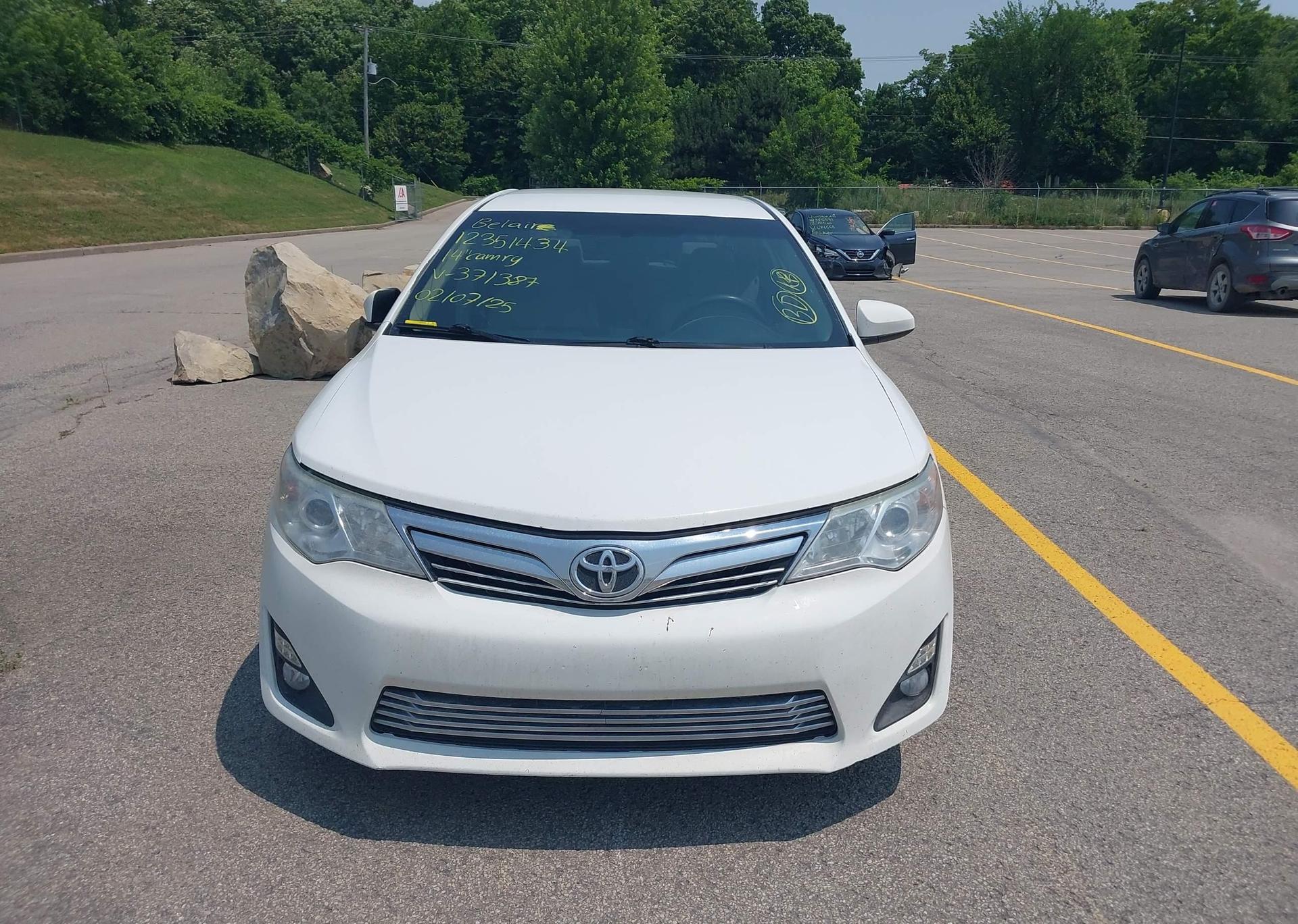 2014 TOYOTA CAMRY
