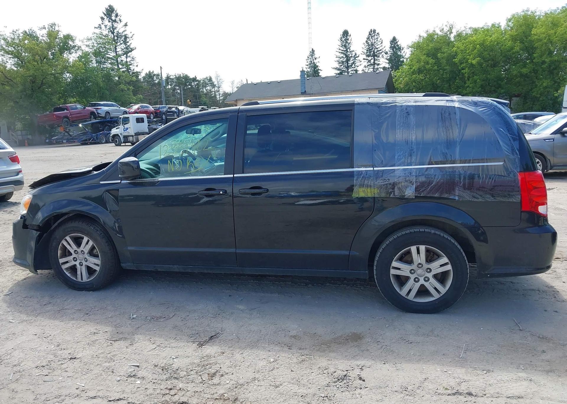 2018 DODGE GRAND CARAVAN CREW