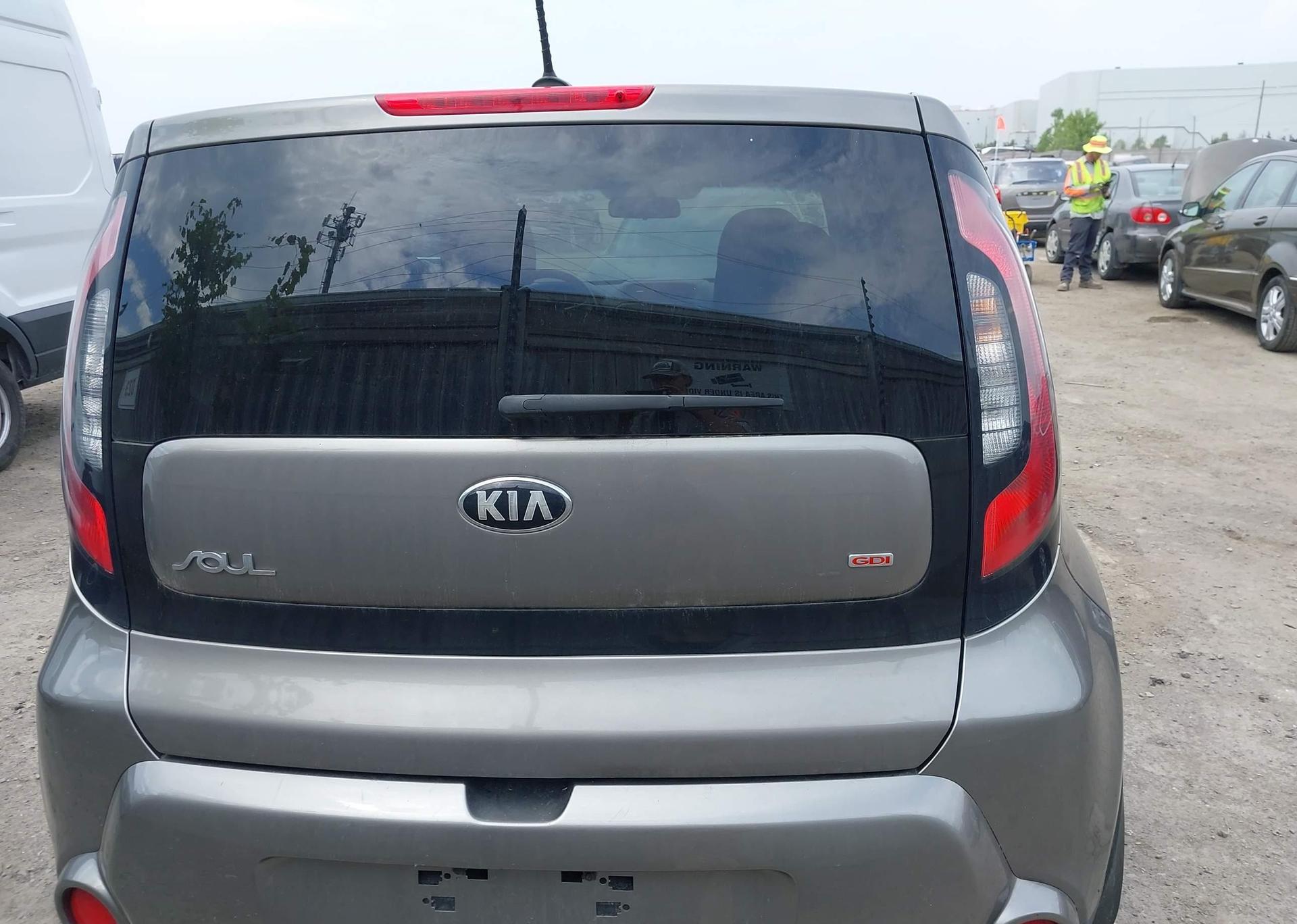 2016 KIA SOUL