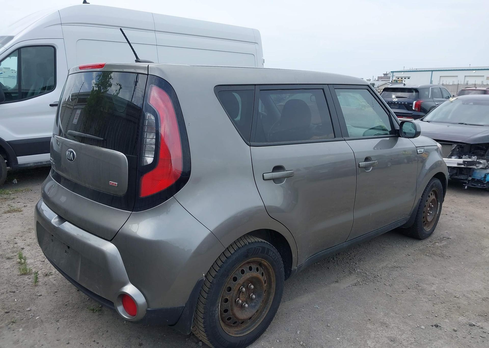 2016 KIA SOUL