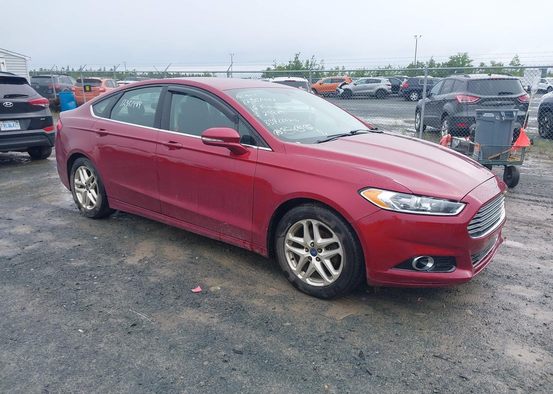 2015 FORD FUSION SE