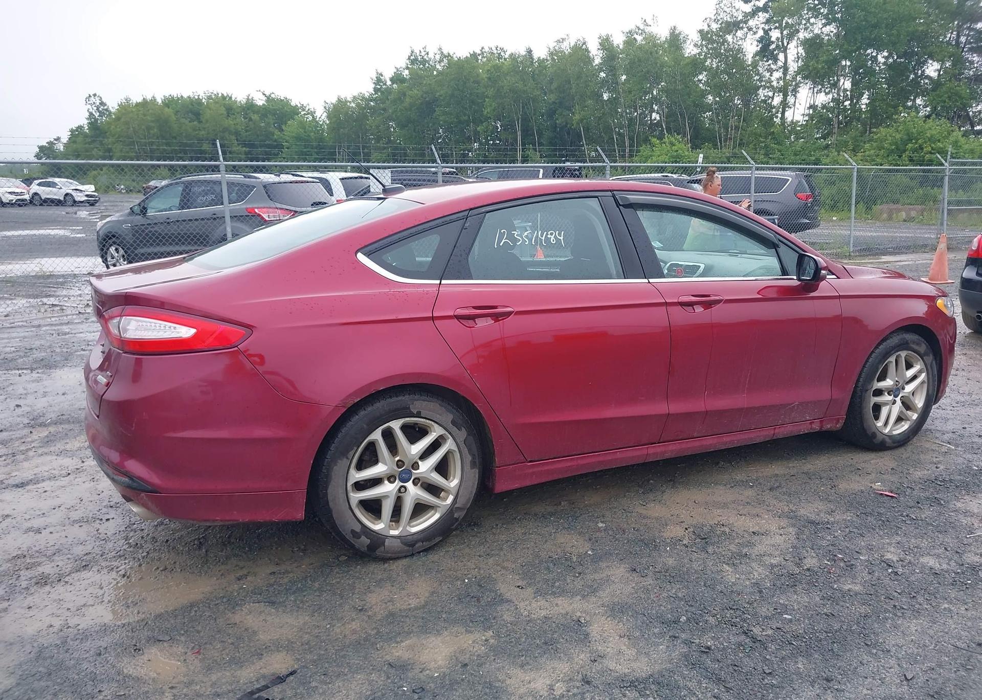 2015 FORD FUSION SE