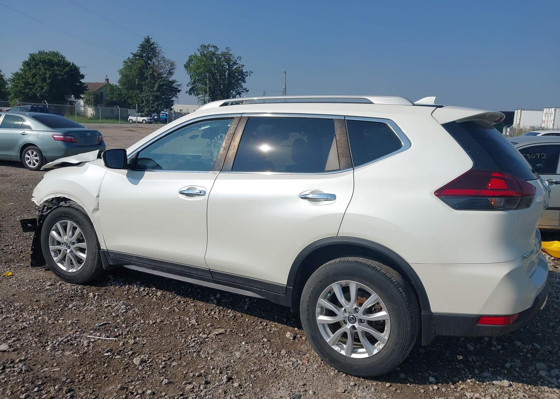 2019 NISSAN ROGUE S