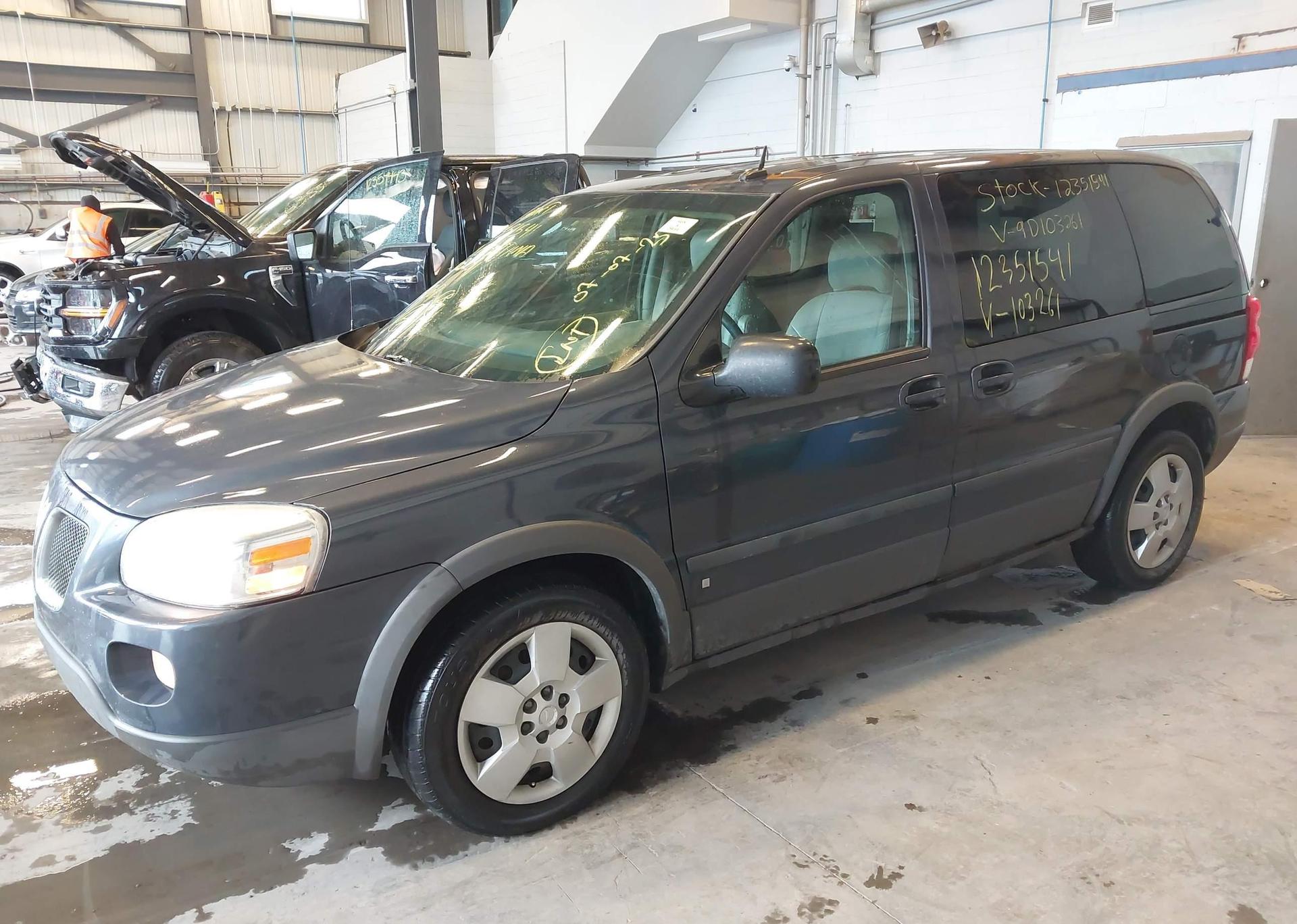 2009 PONTIAC MONTANA SV6