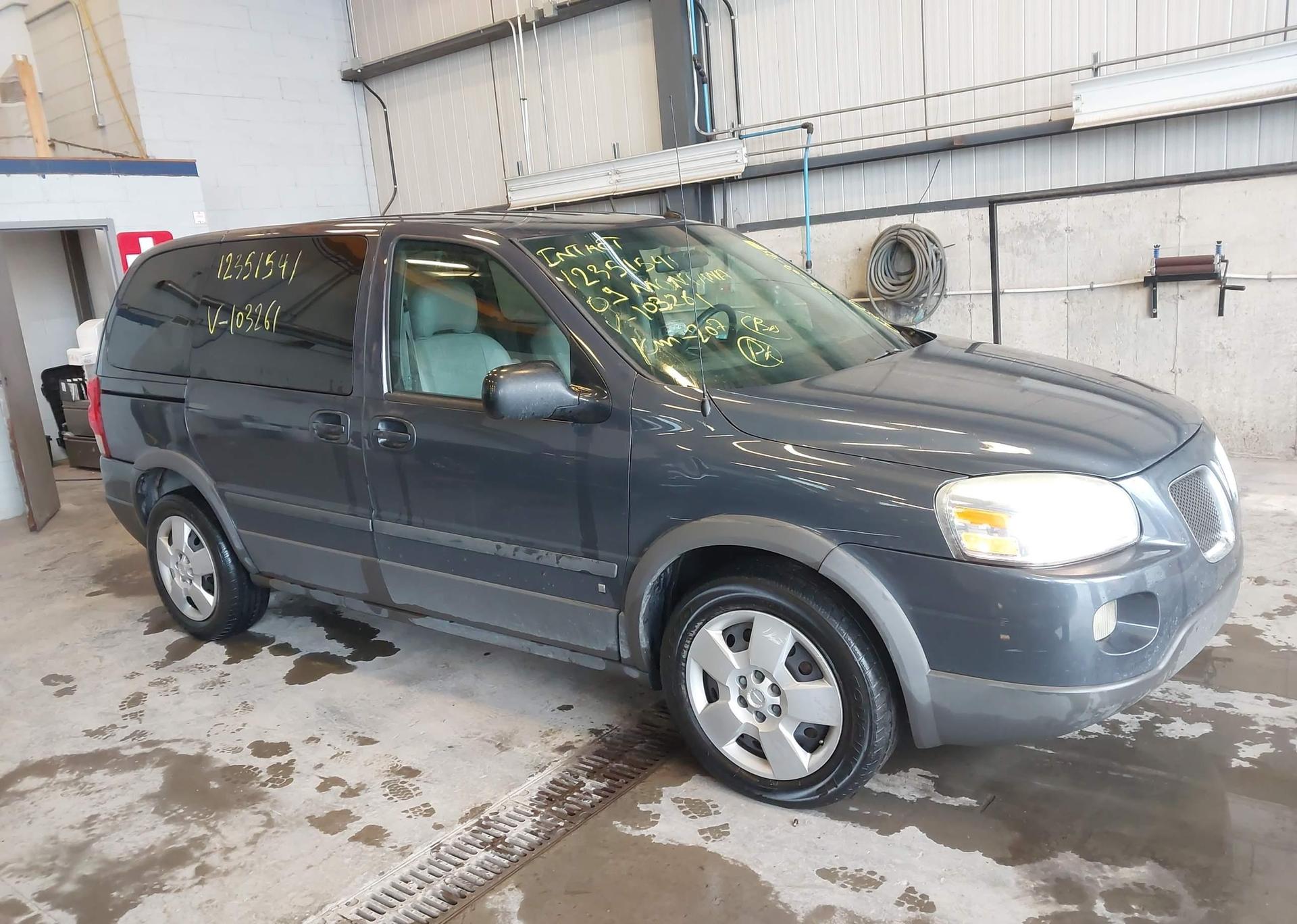 2009 PONTIAC MONTANA SV6