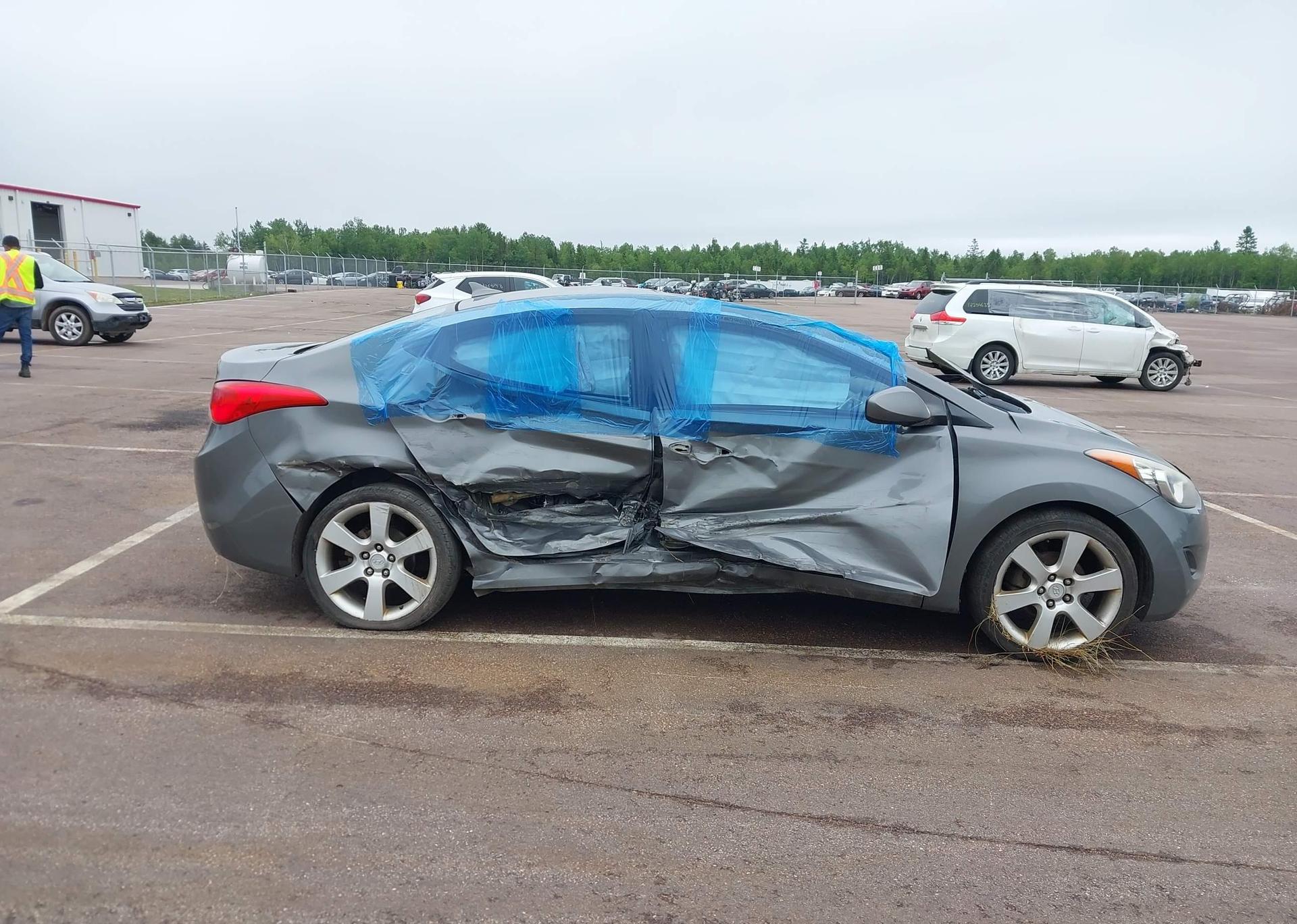 2012 HYUNDAI ELANTRA GLS