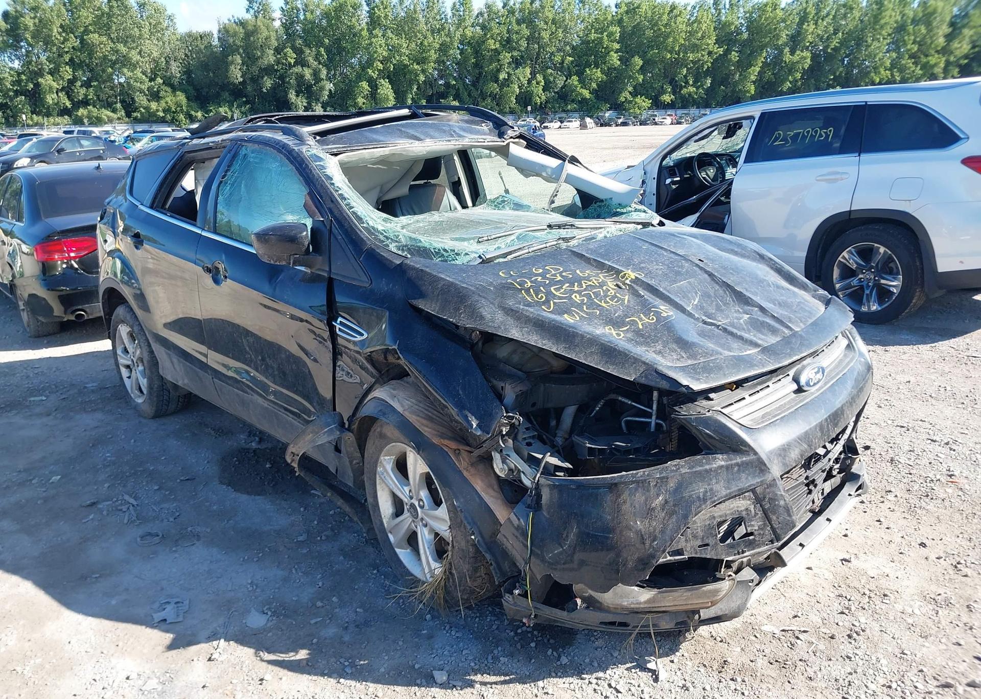 2016 FORD ESCAPE SE