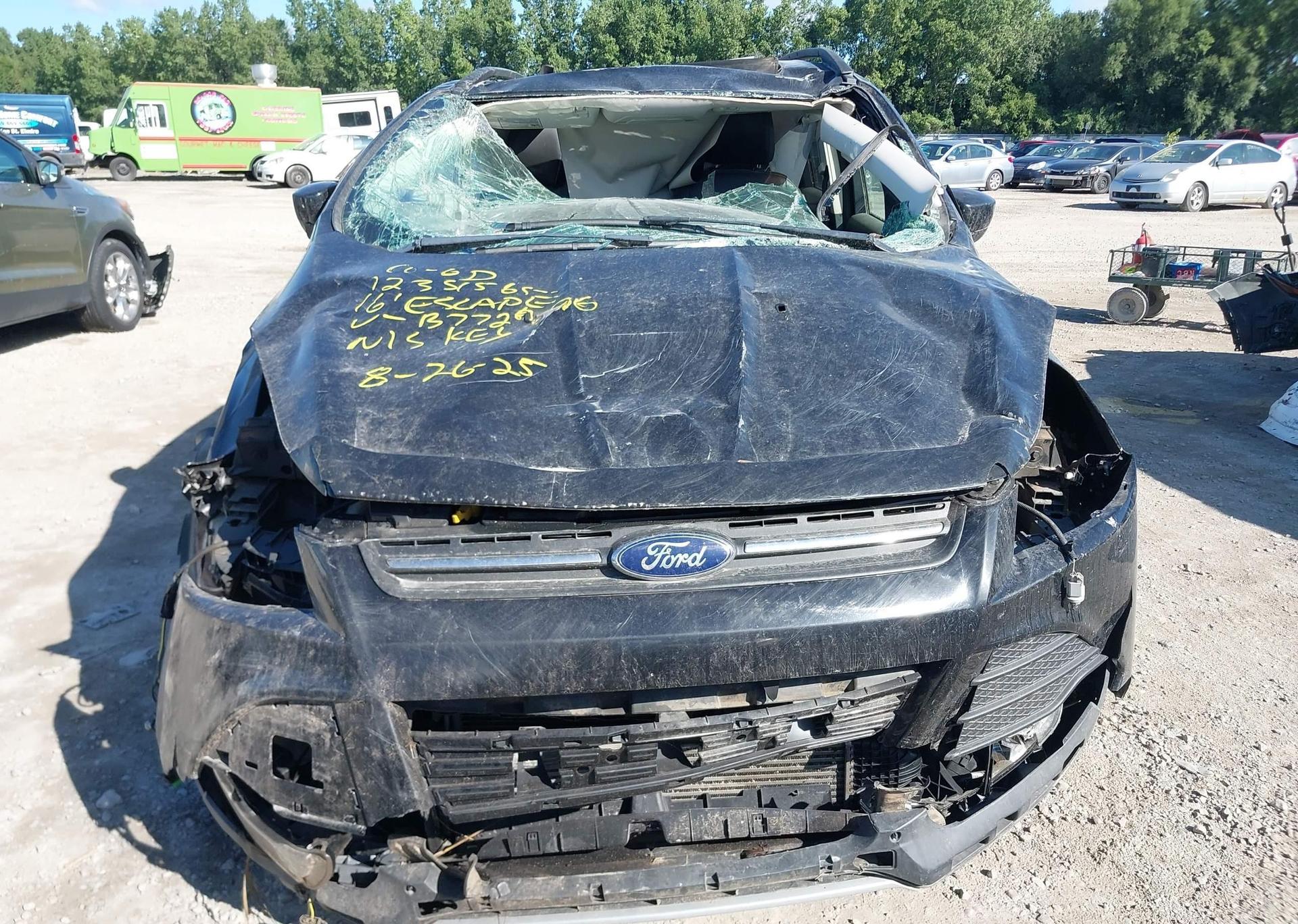 2016 FORD ESCAPE SE
