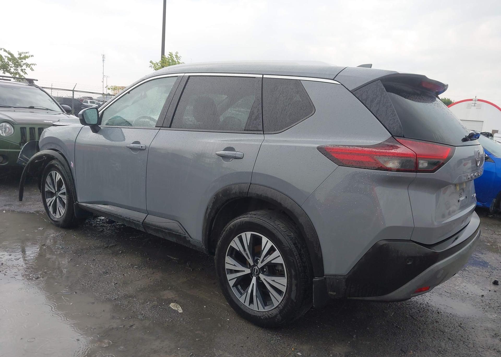 2022 NISSAN ROGUE SV