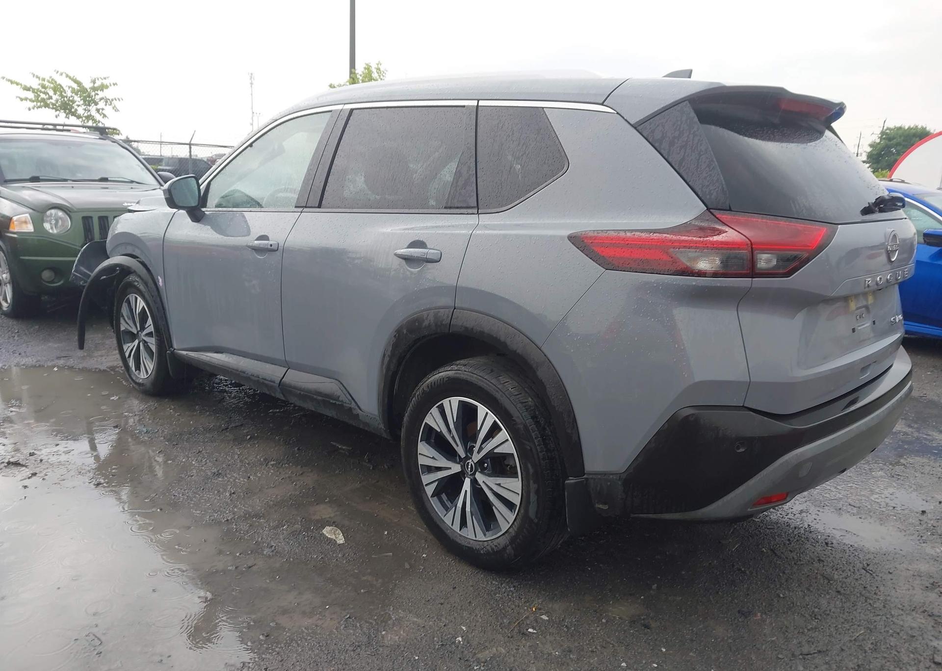 2022 NISSAN ROGUE SV