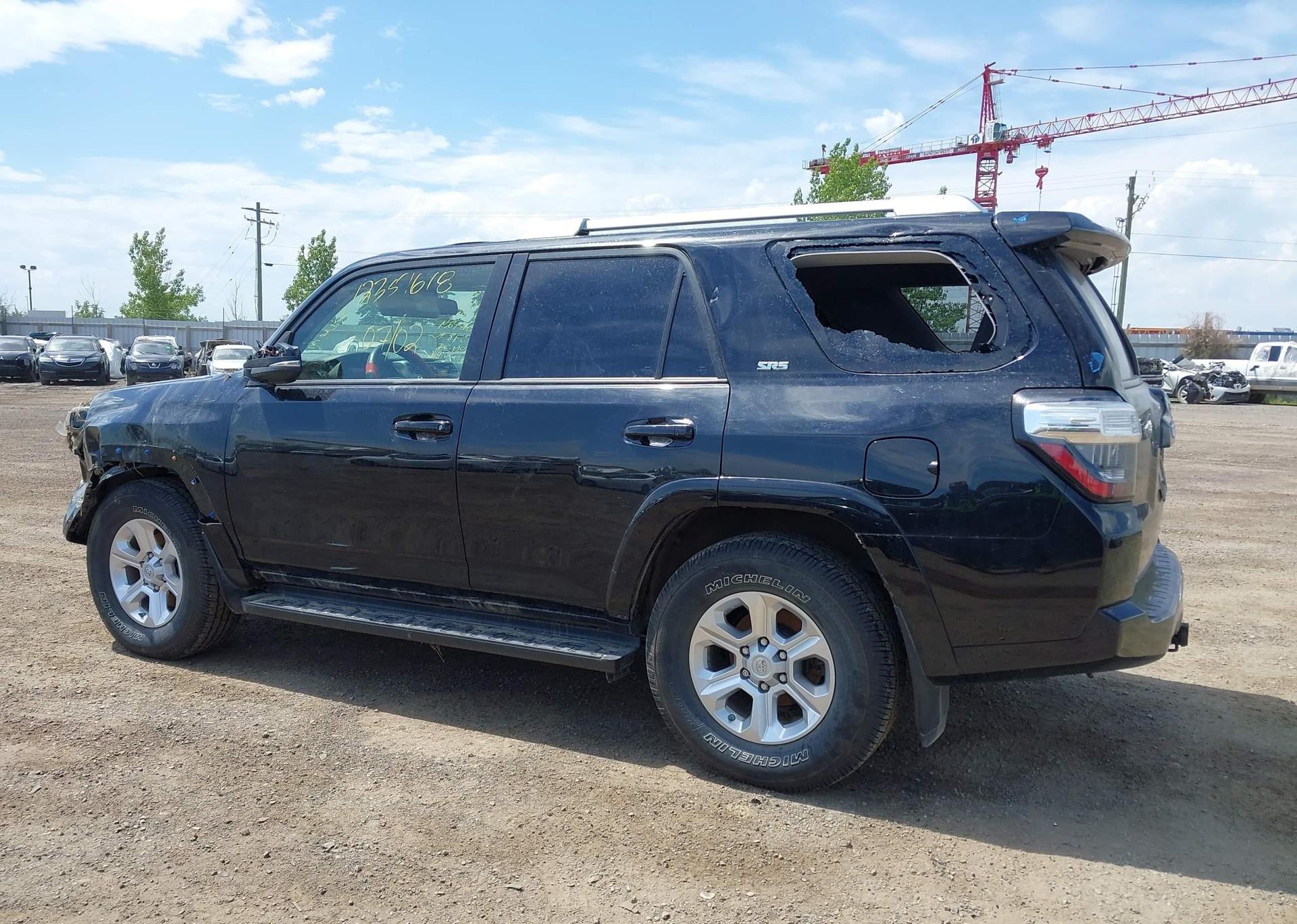 2018 TOYOTA 4RUNNER SR5 PREM