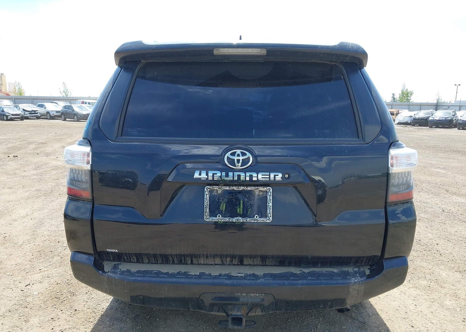 2018 TOYOTA 4RUNNER SR5 PREM