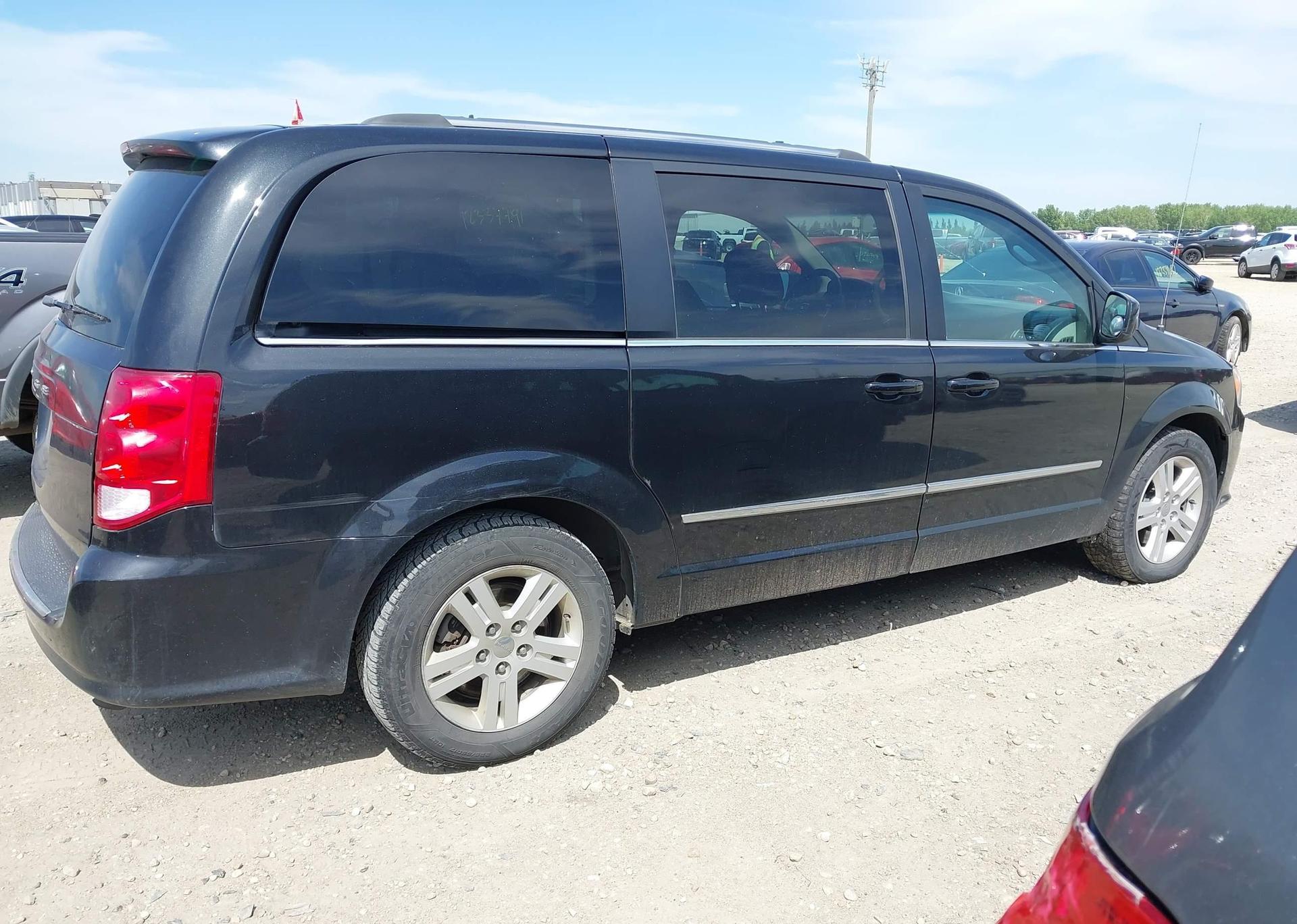 2017 DODGE GRAND CARAVAN CREW