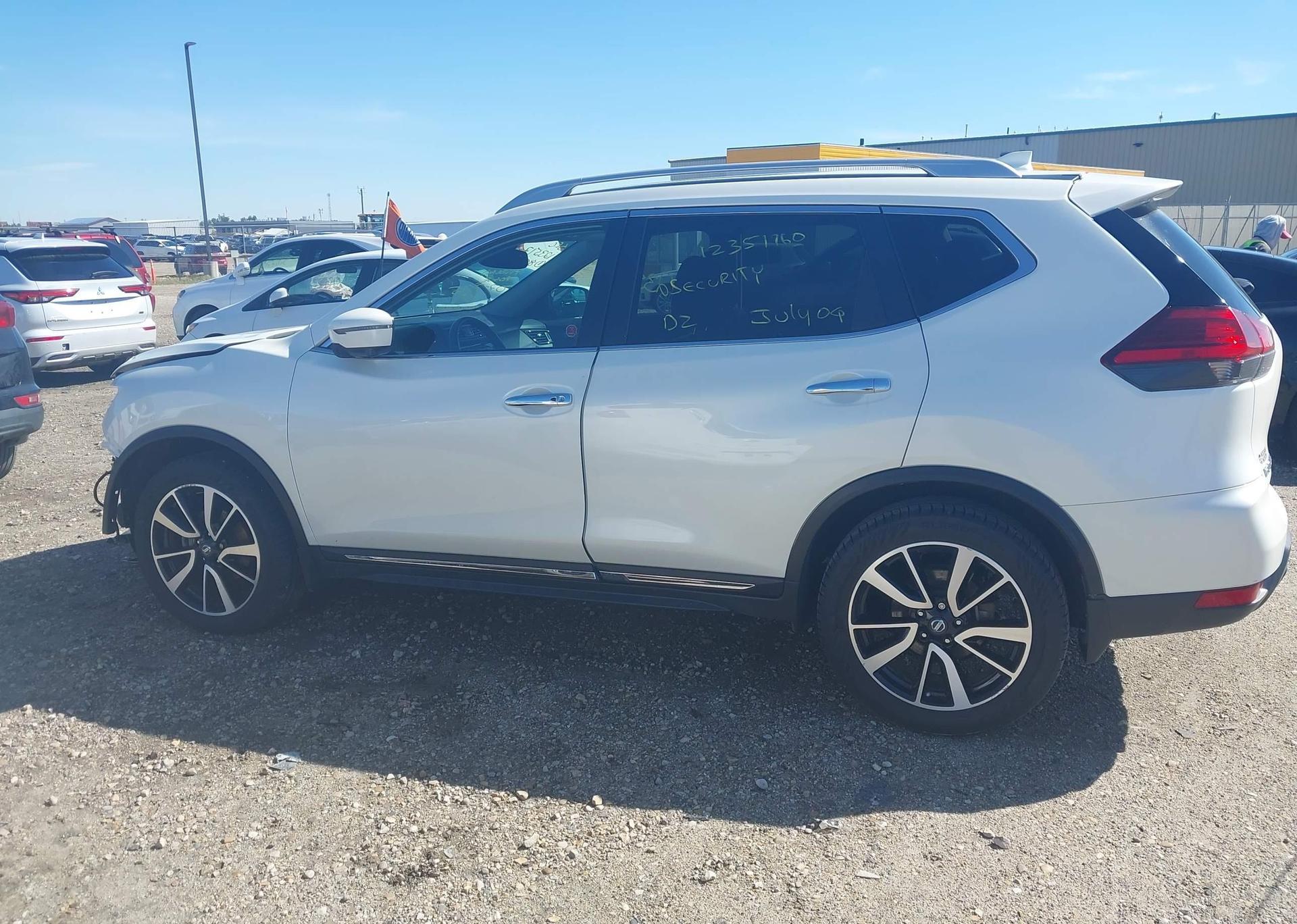 2017 NISSAN ROGUE S