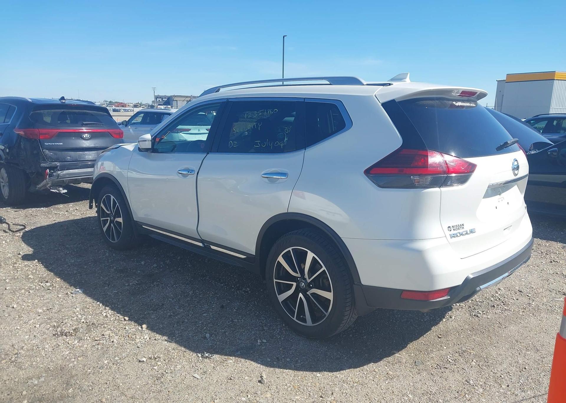 2017 NISSAN ROGUE S