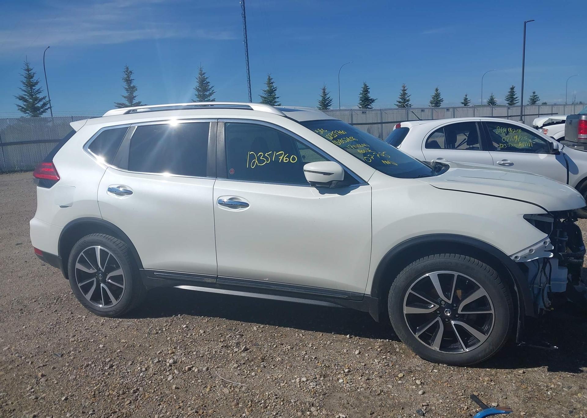 2017 NISSAN ROGUE S