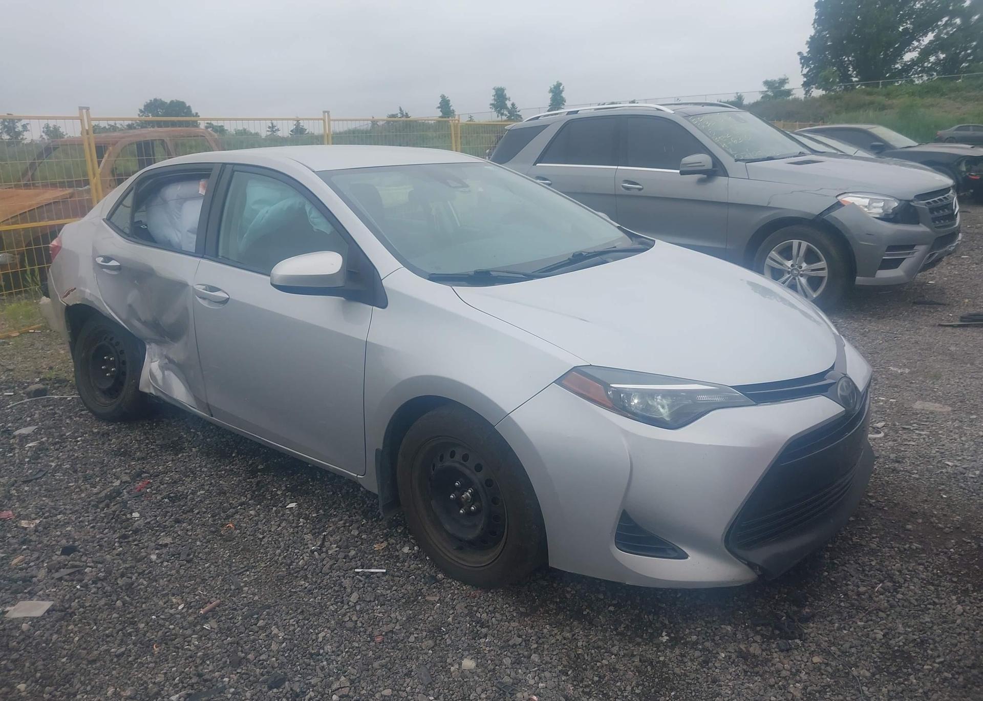 2018 TOYOTA COROLLA LE