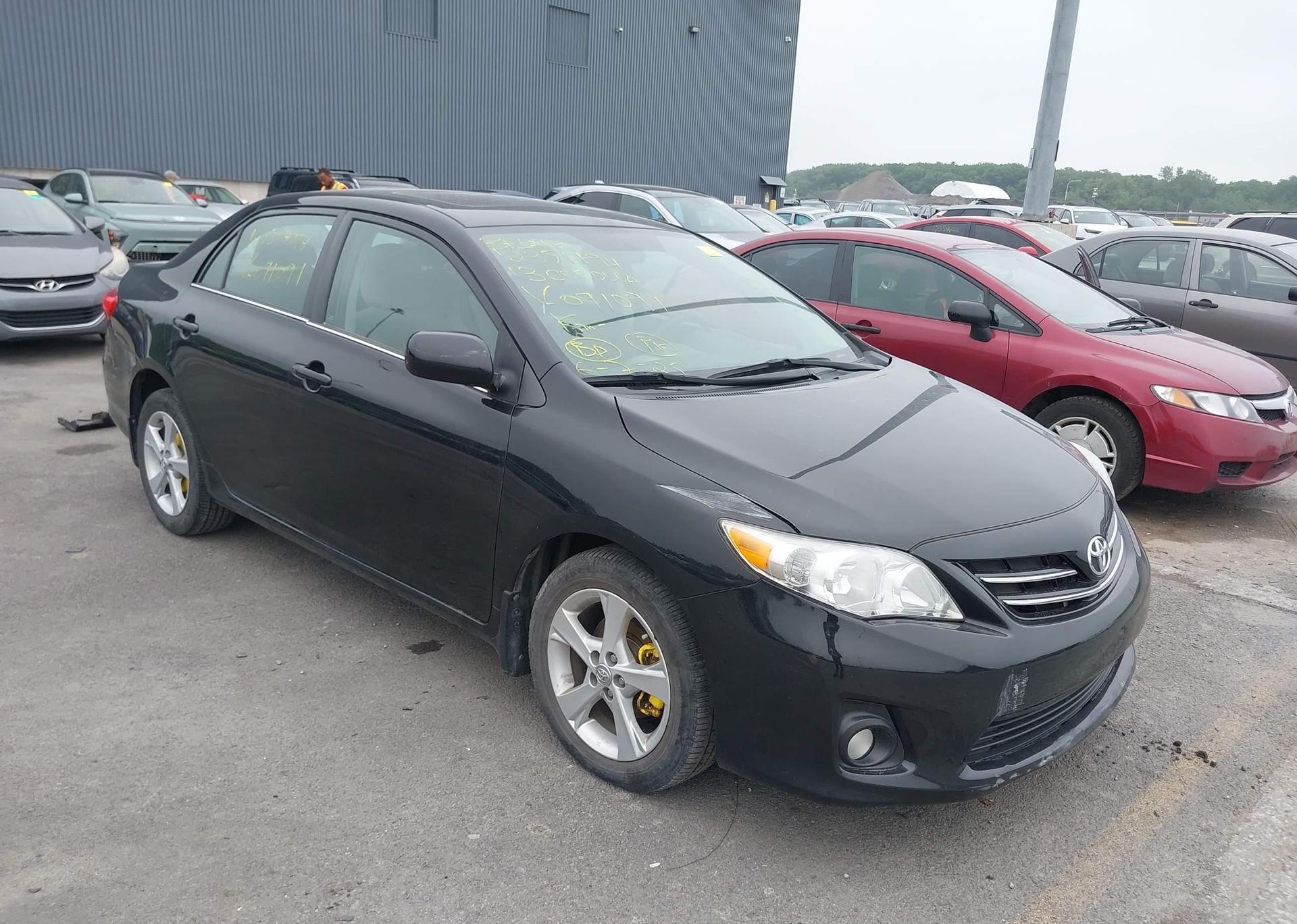 2013 TOYOTA COROLLA