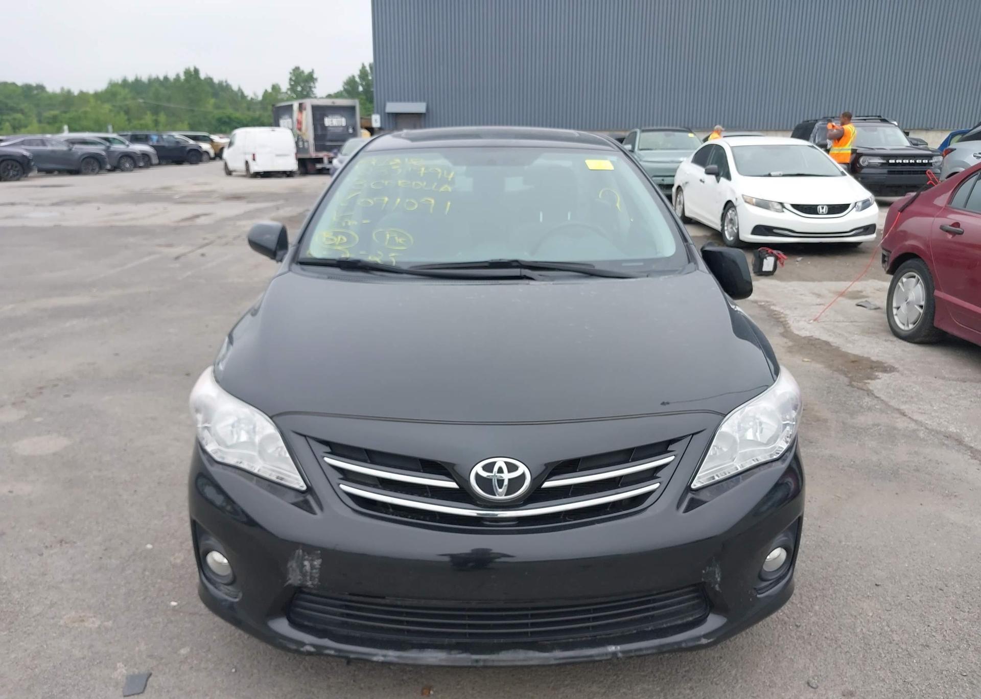 2013 TOYOTA COROLLA