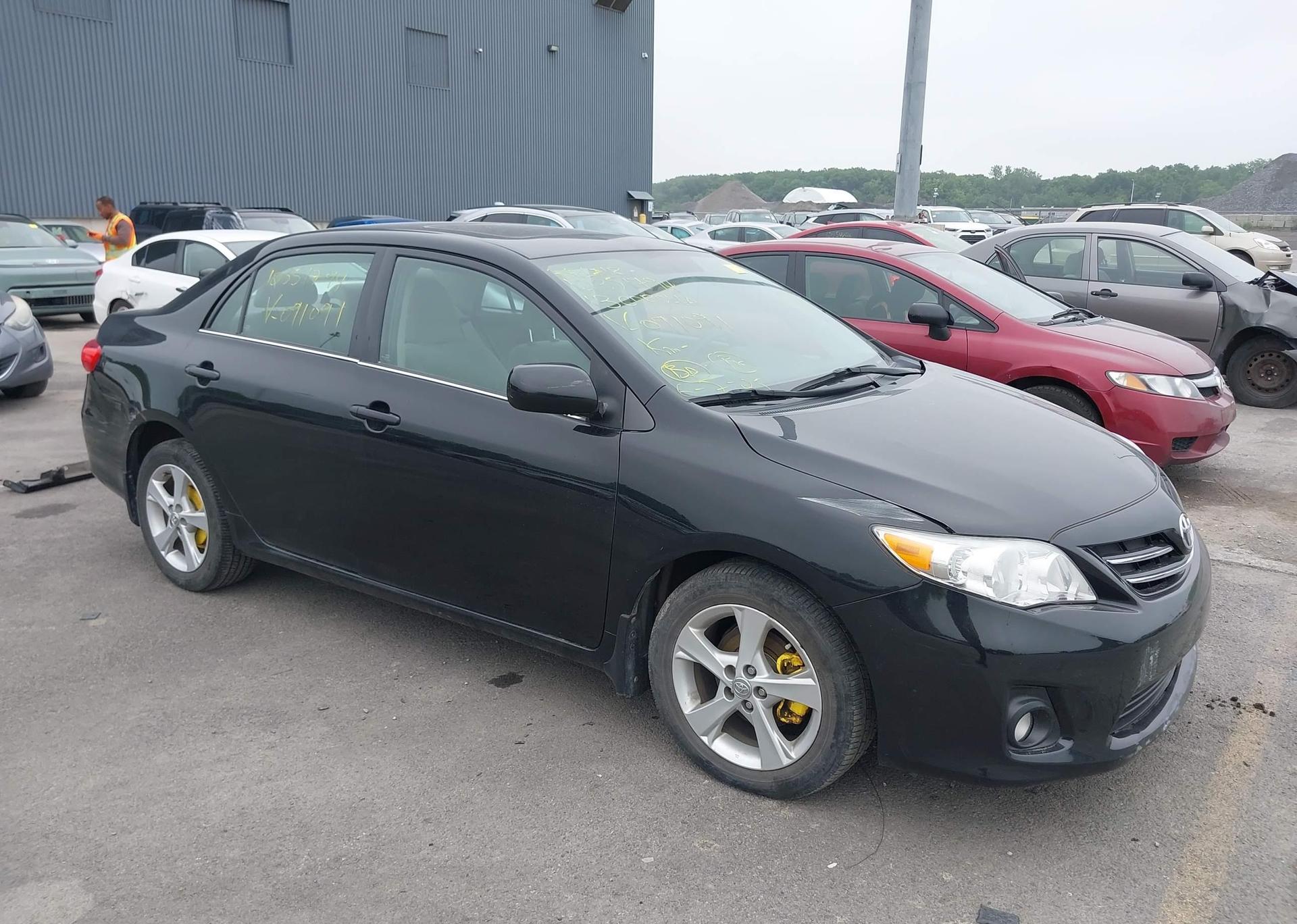2013 TOYOTA COROLLA