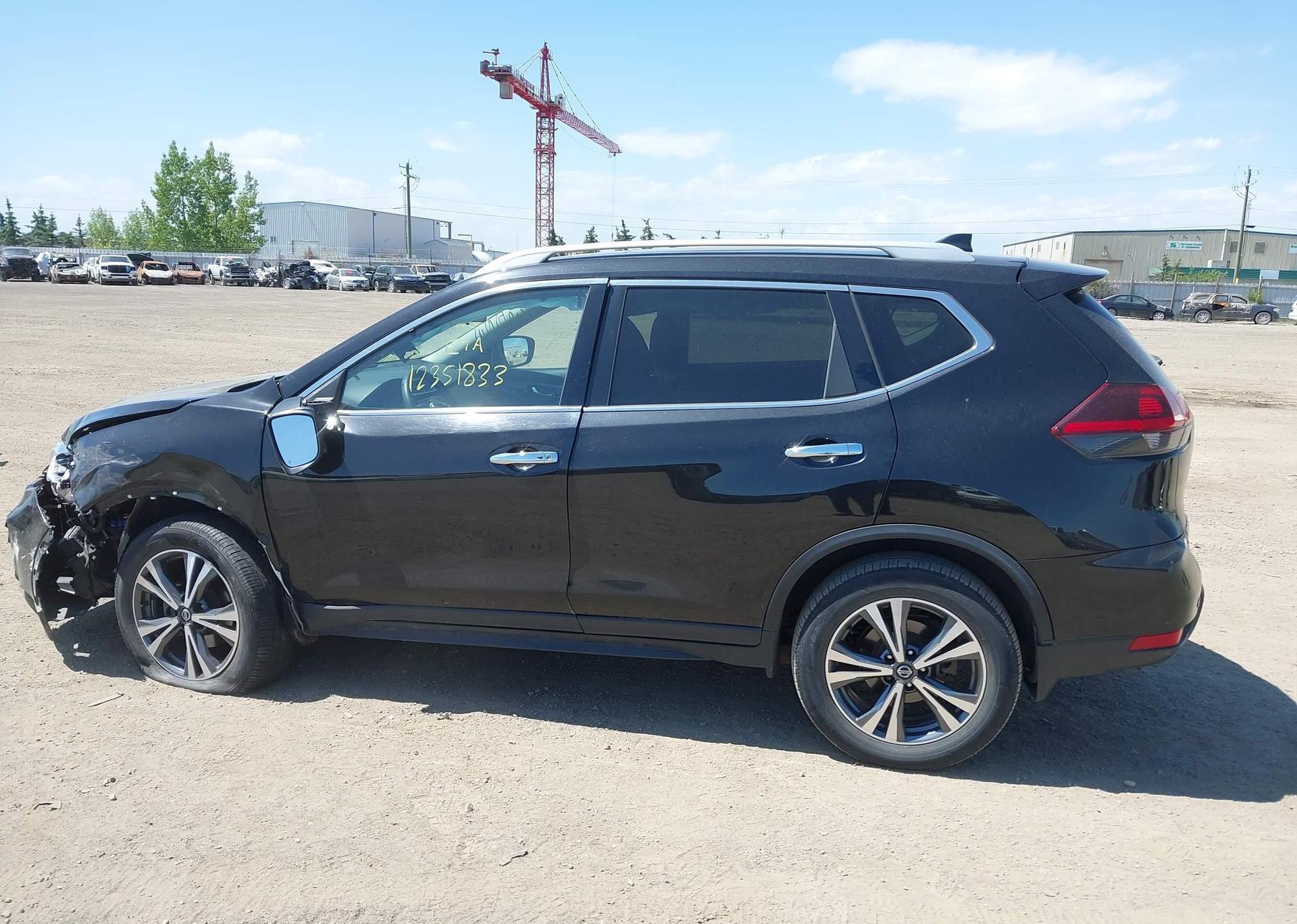 2019 NISSAN ROGUE S