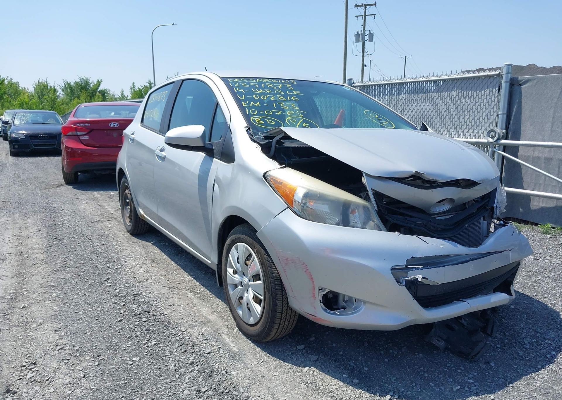 2014 TOYOTA YARIS LE