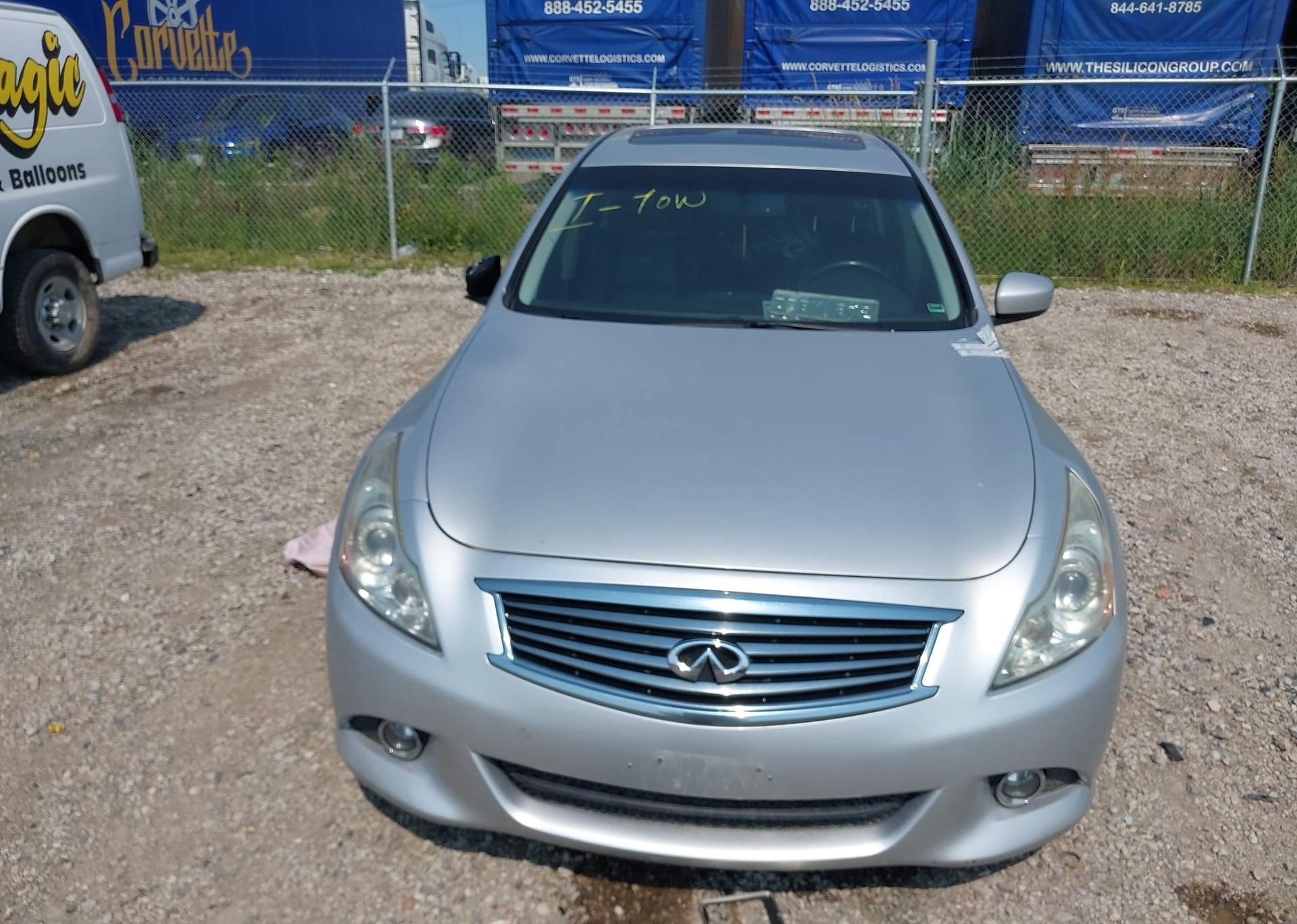 2012 INFINITI G37X