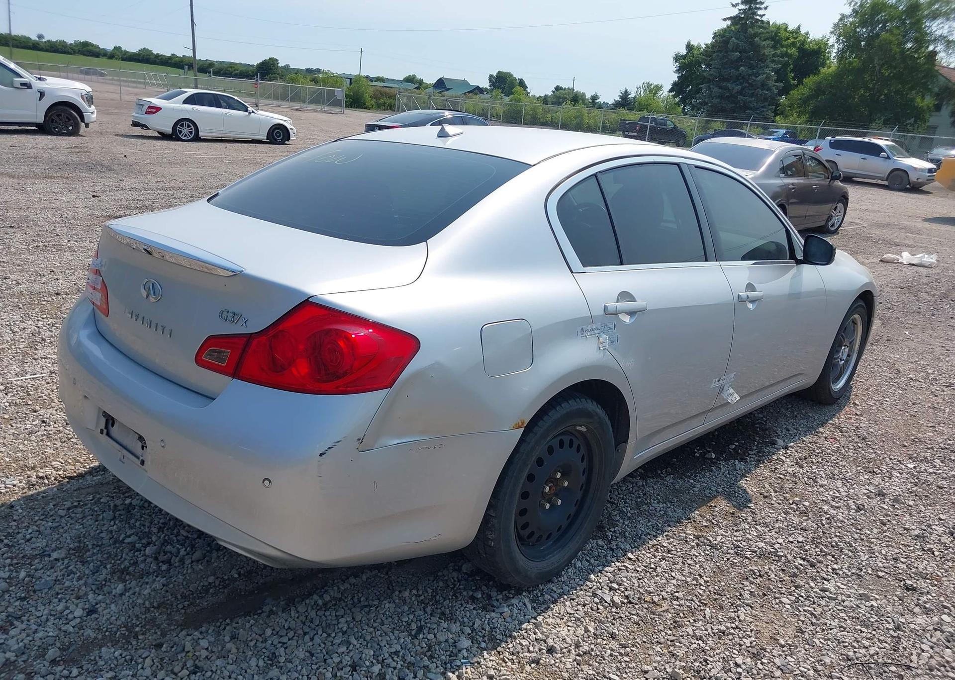 2012 INFINITI G37X
