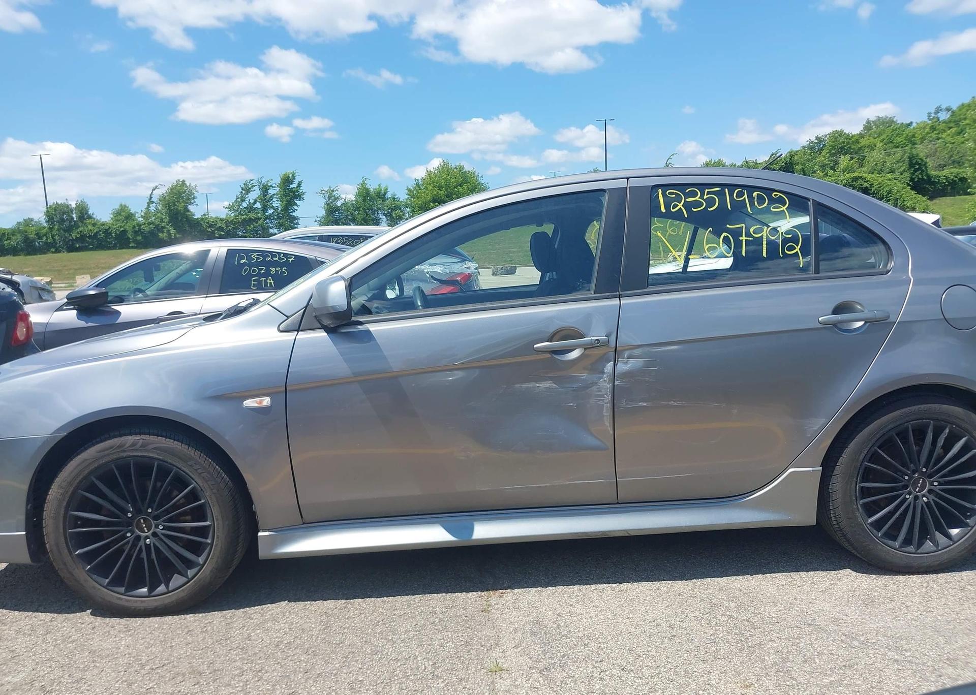 2013 MITSUBISHI lancer se