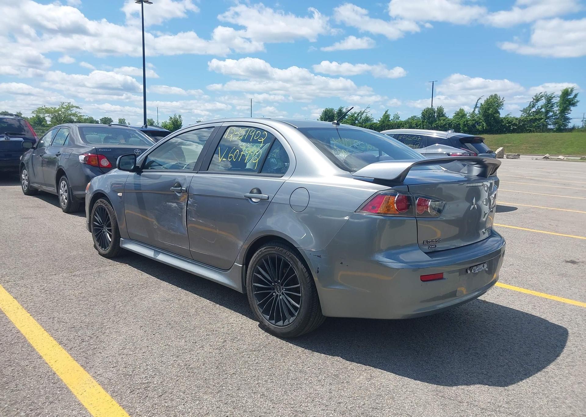 2013 MITSUBISHI lancer se