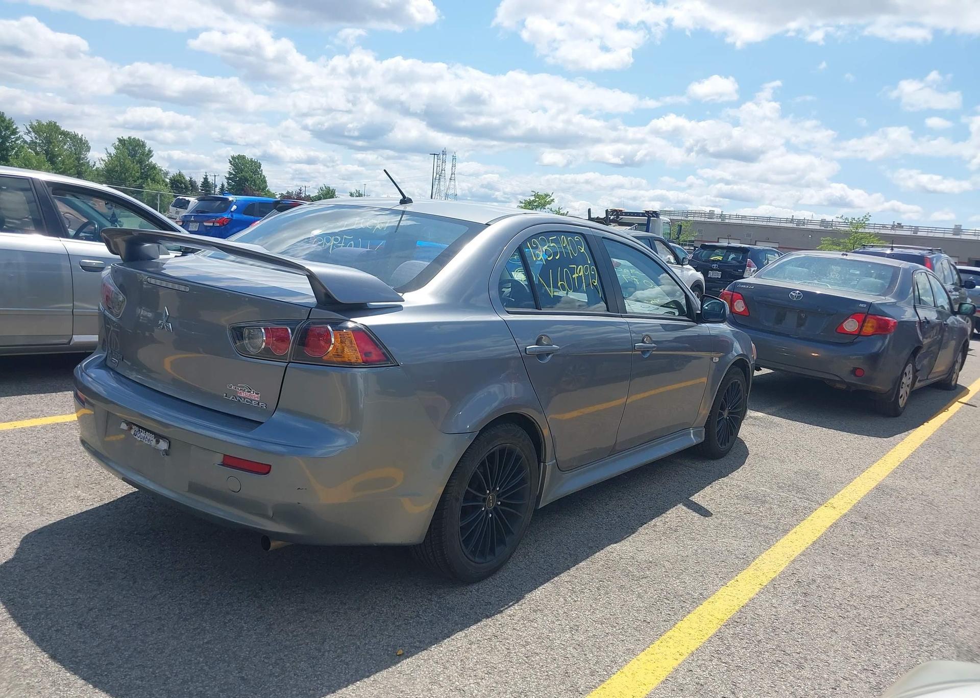2013 MITSUBISHI lancer se